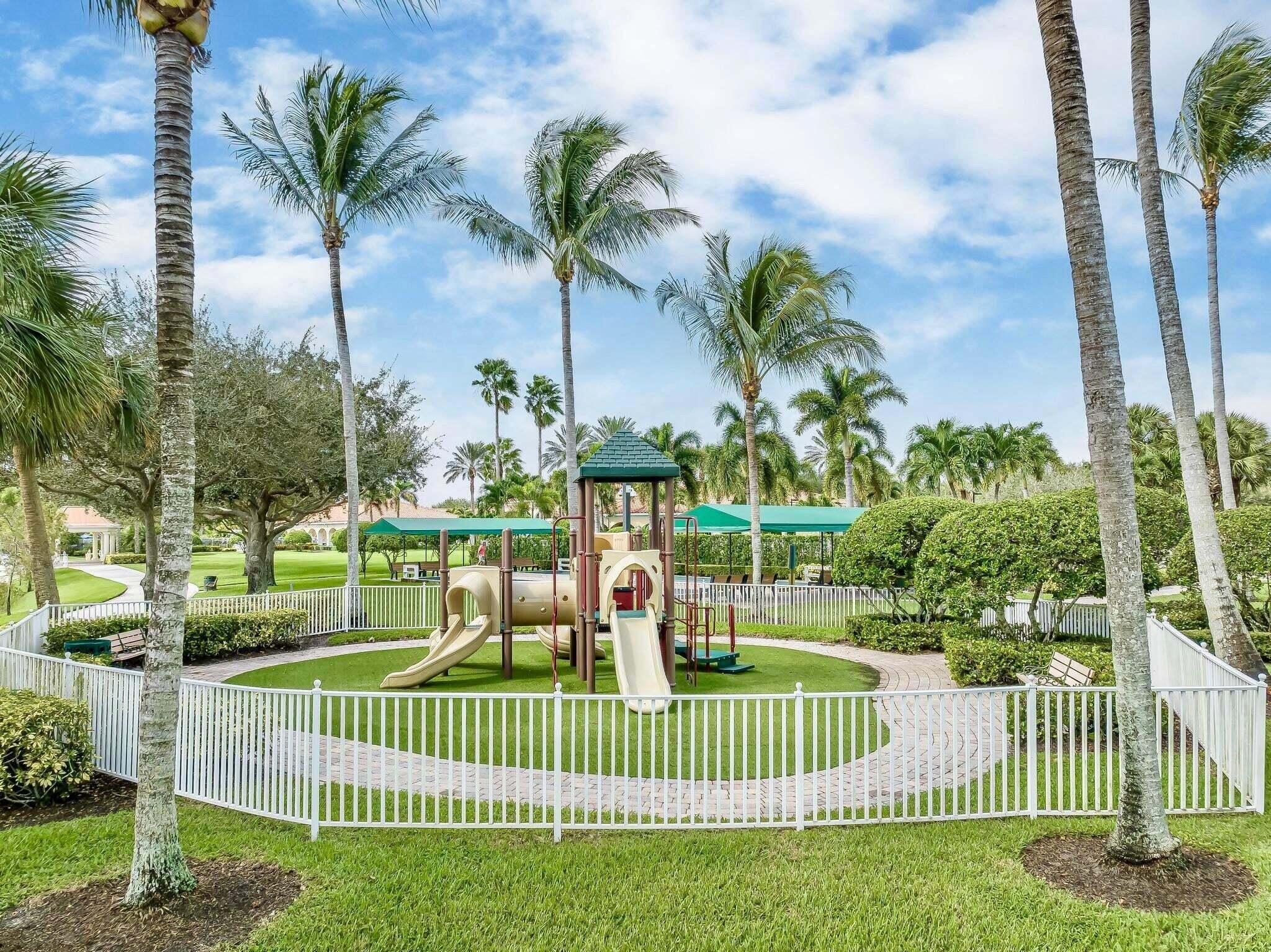 VILLAGEWALK OF WELLINGTON 3A - Residential Lease