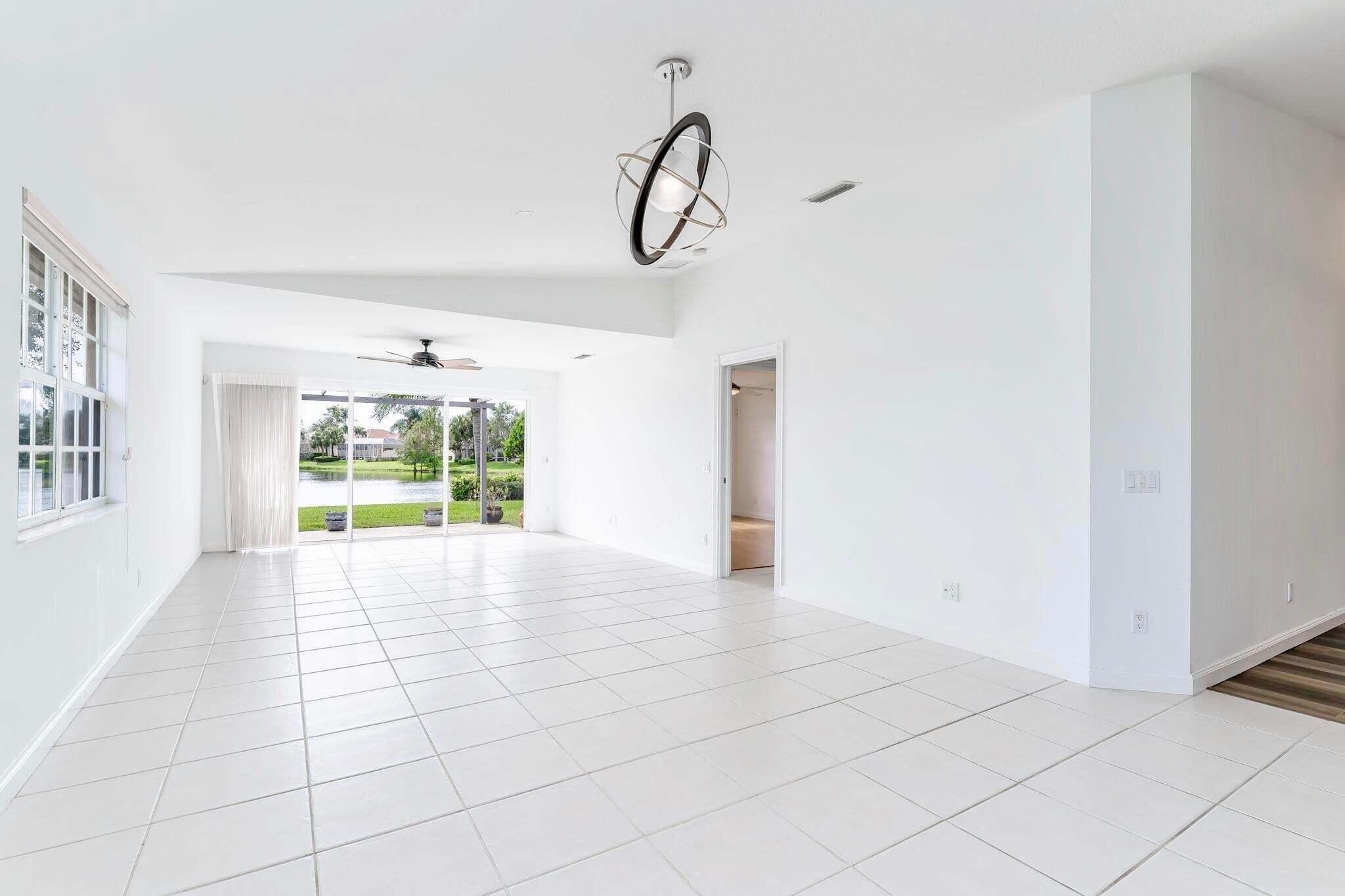 VILLAGEWALK OF WELLINGTON 3A - Residential Lease