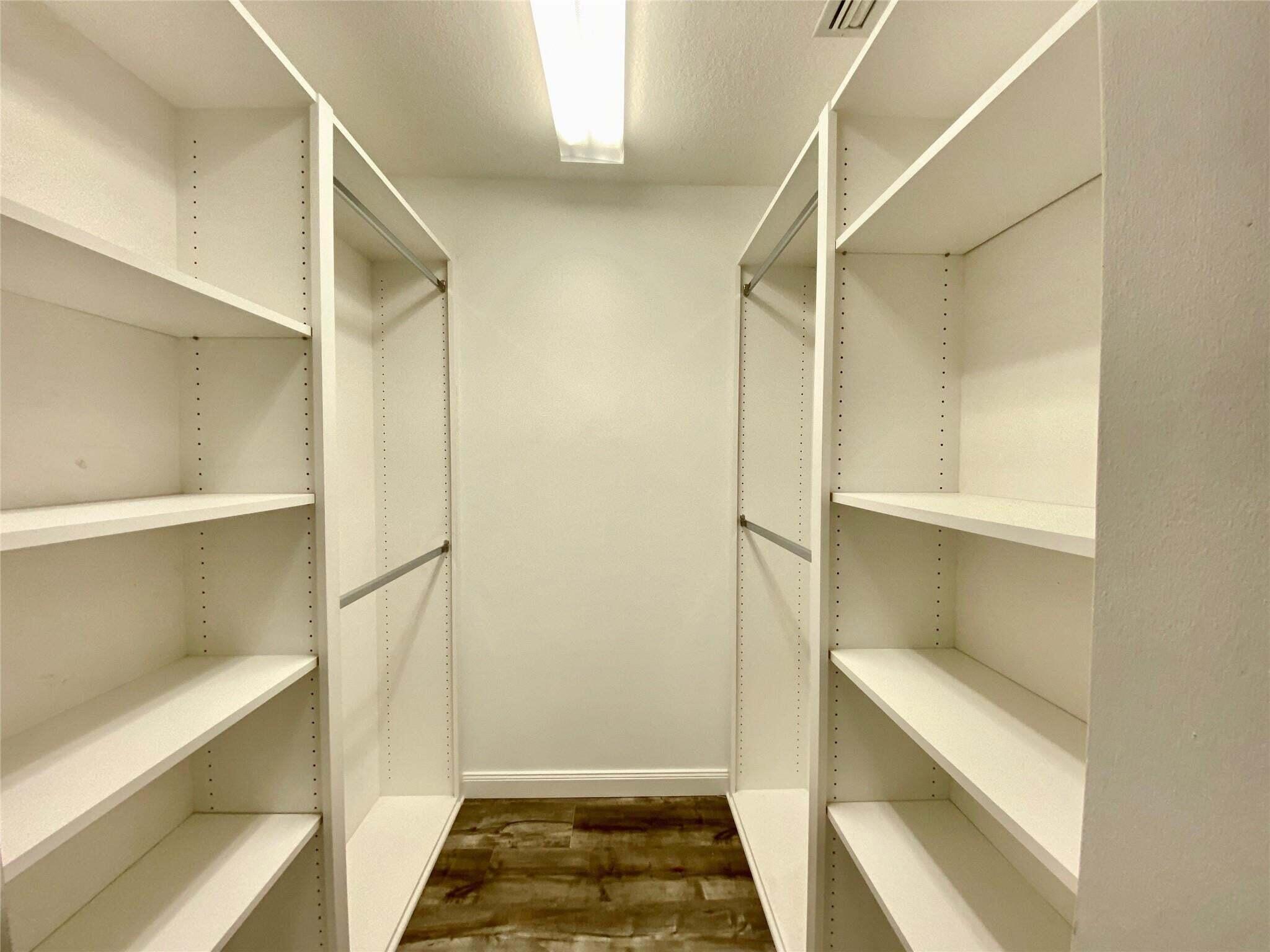 VILLAGEWALK OF WELLINGTON 3A - Residential Lease