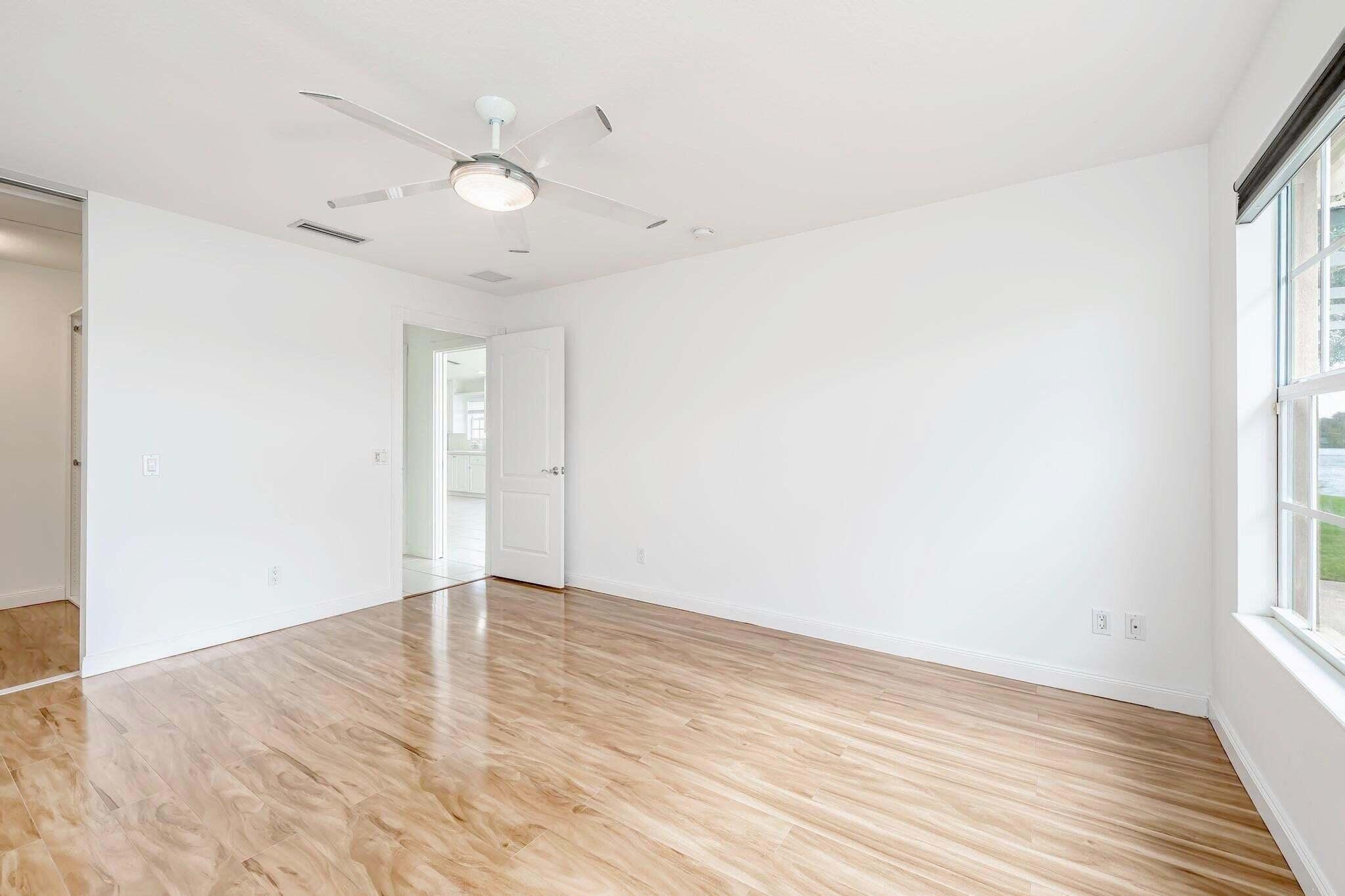 VILLAGEWALK OF WELLINGTON 3A - Residential Lease