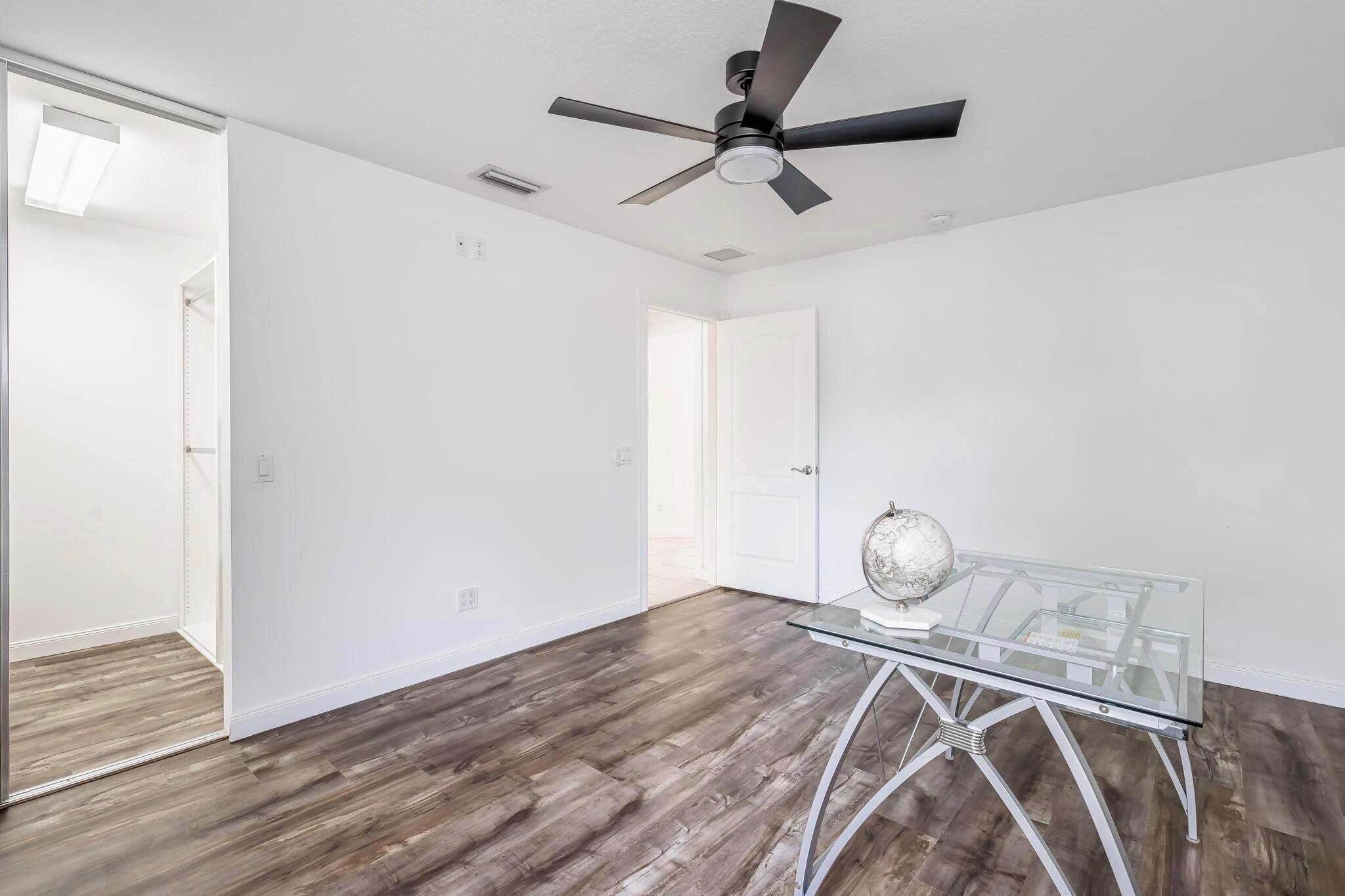 VILLAGEWALK OF WELLINGTON 3A - Residential Lease