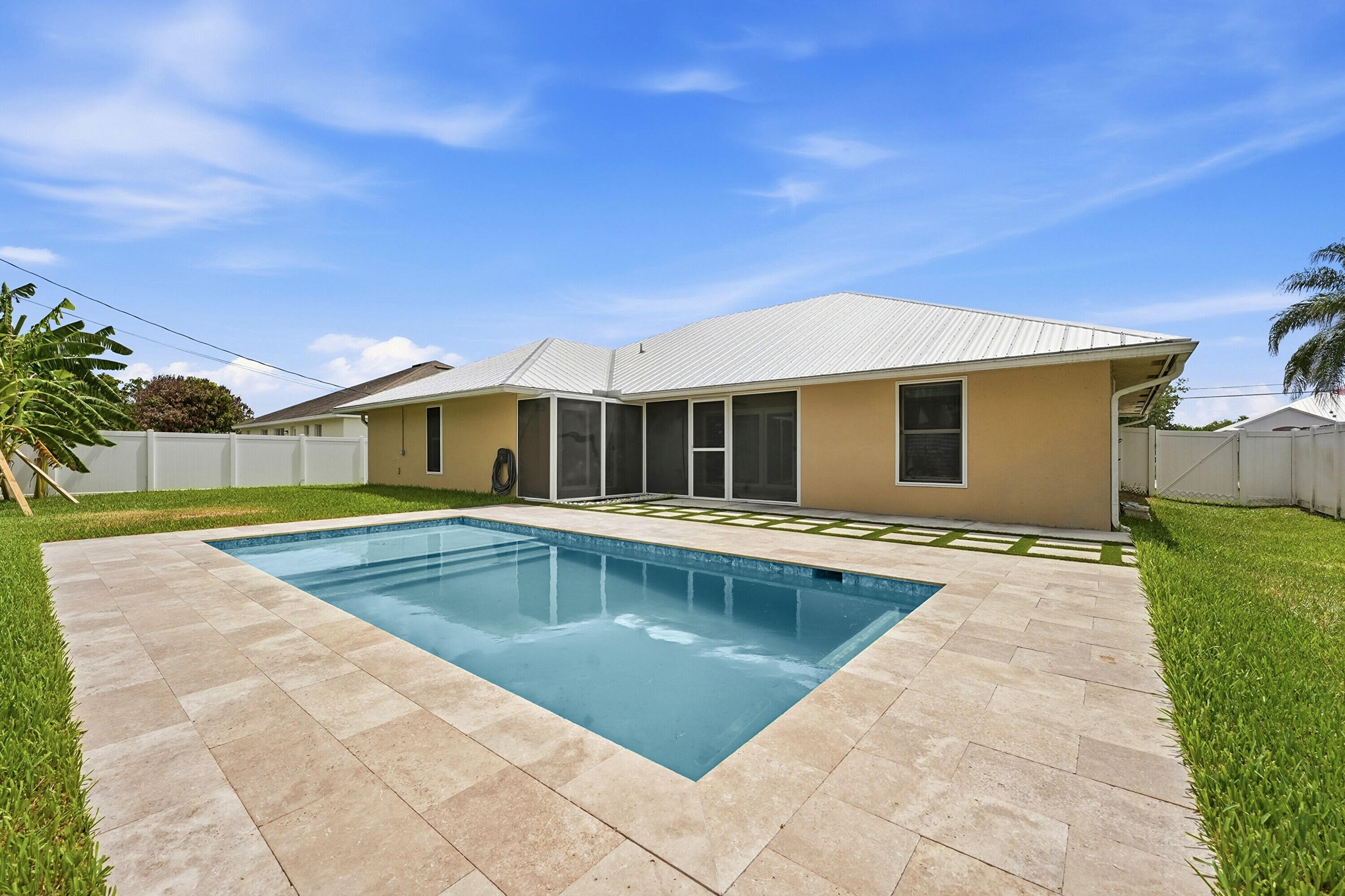 PORT ST LUCIE SECTION 33 - Residential Lease