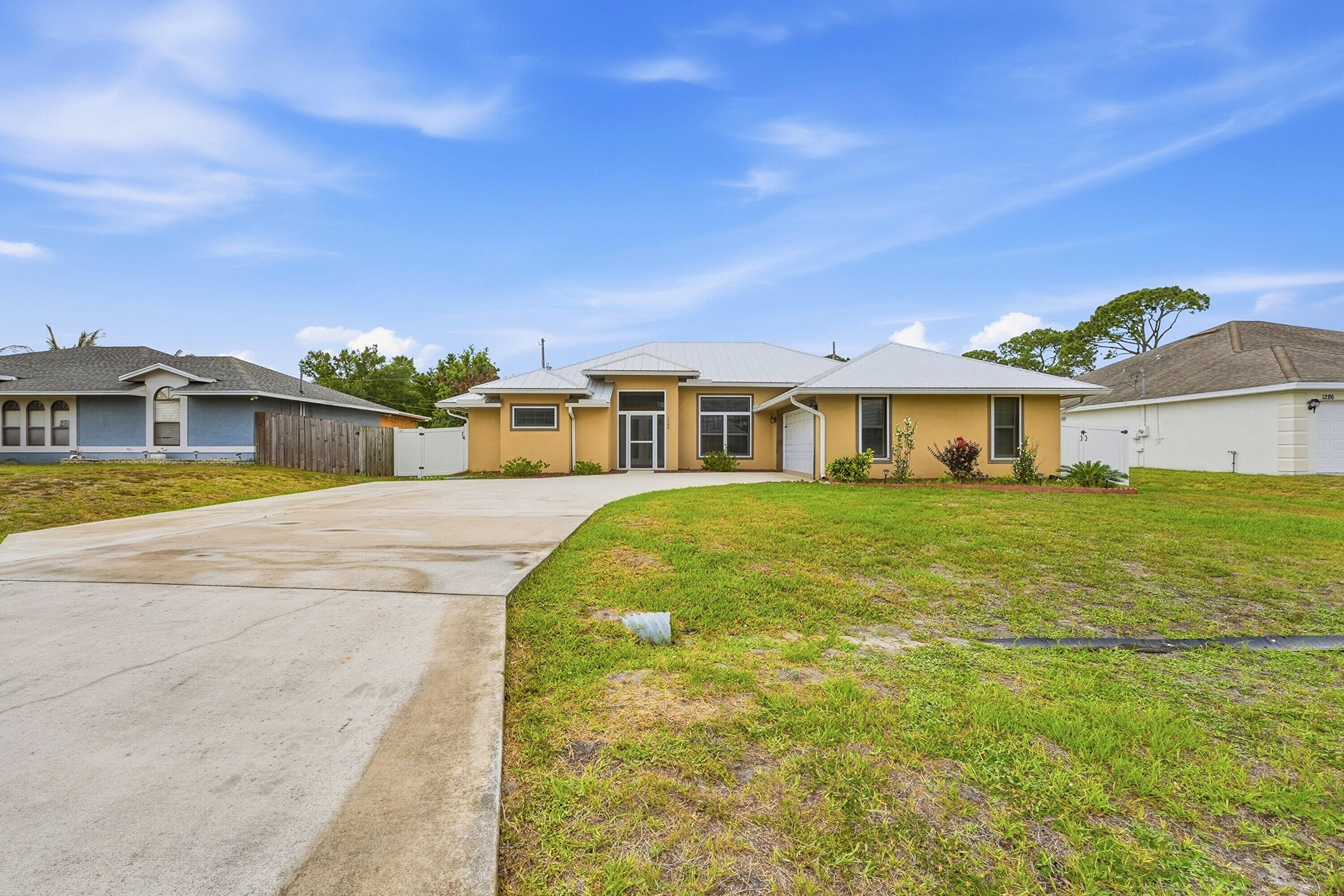 PORT ST LUCIE SECTION 33 - Residential Lease