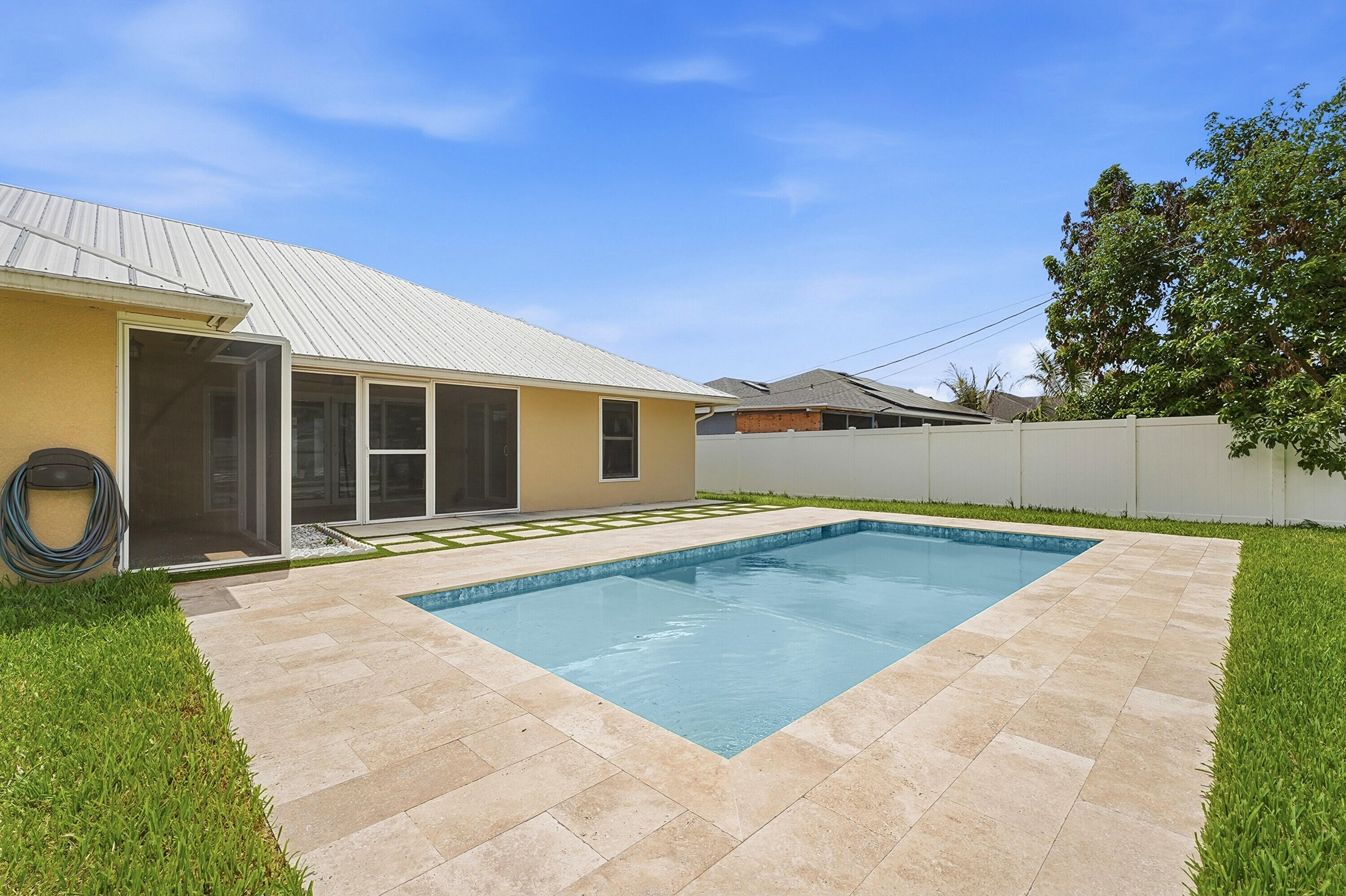 PORT ST LUCIE SECTION 33 - Residential Lease