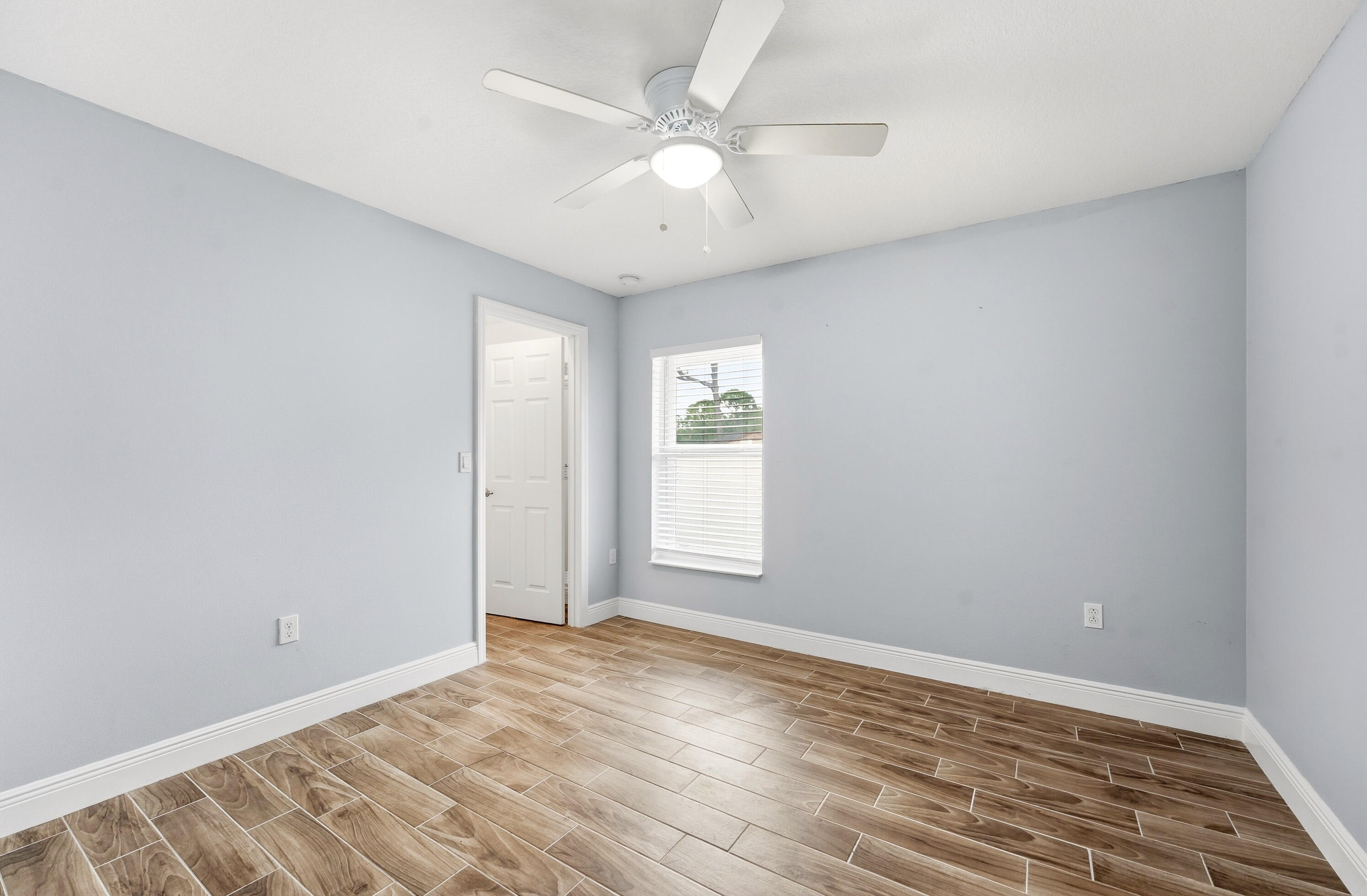 PORT ST LUCIE SECTION 33 - Residential Lease