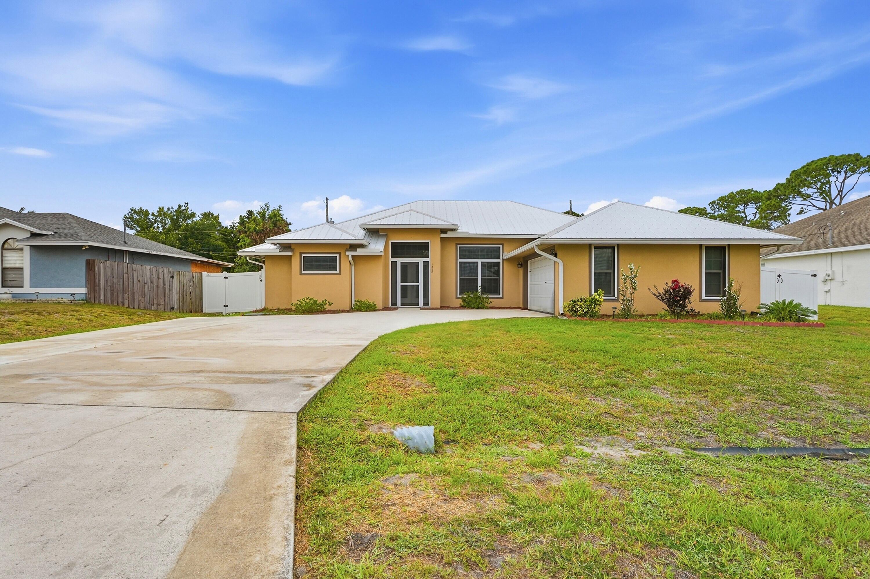 PORT ST LUCIE SECTION 33 - Residential Lease