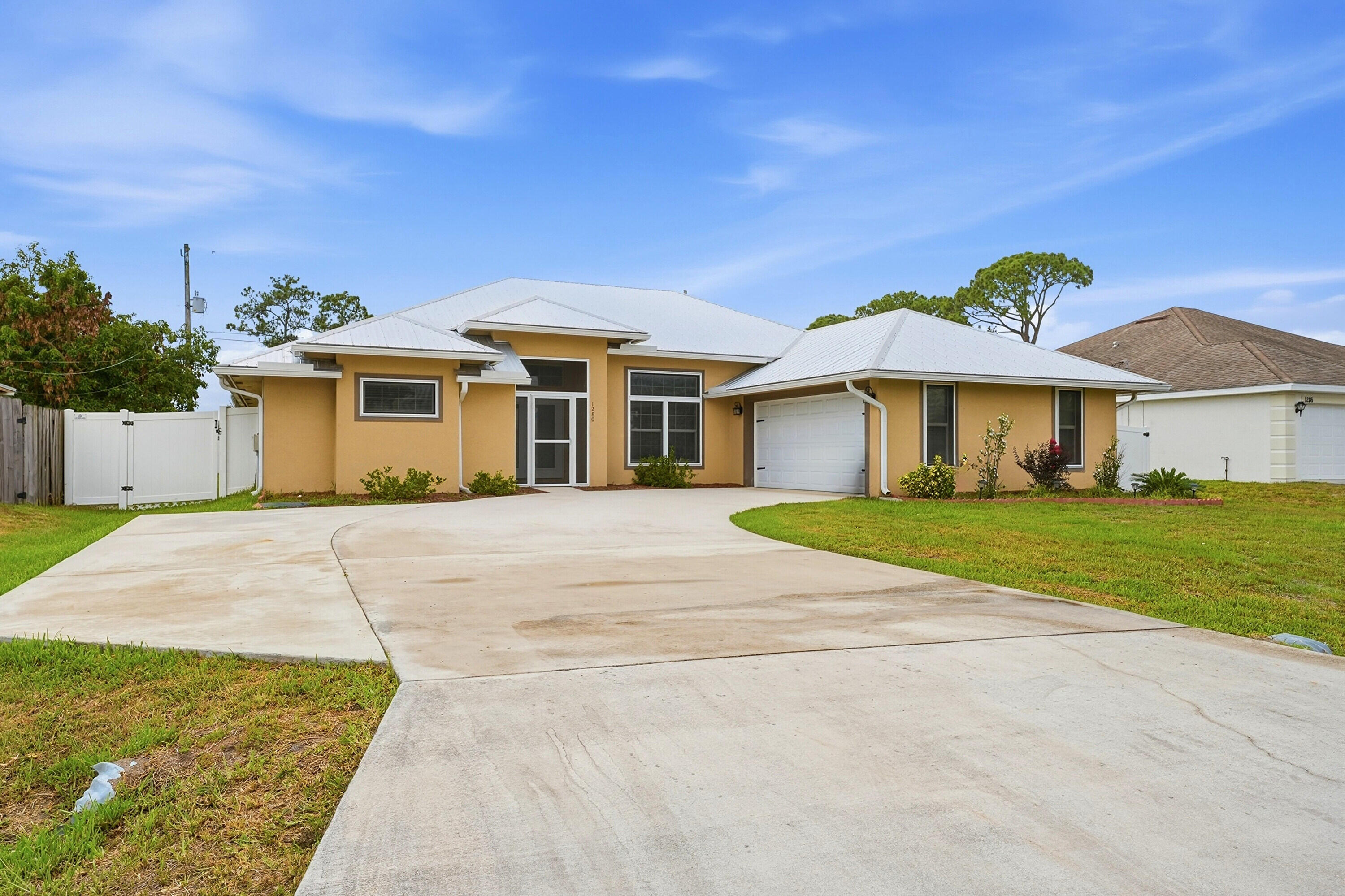 PORT ST LUCIE SECTION 33 - Residential Lease