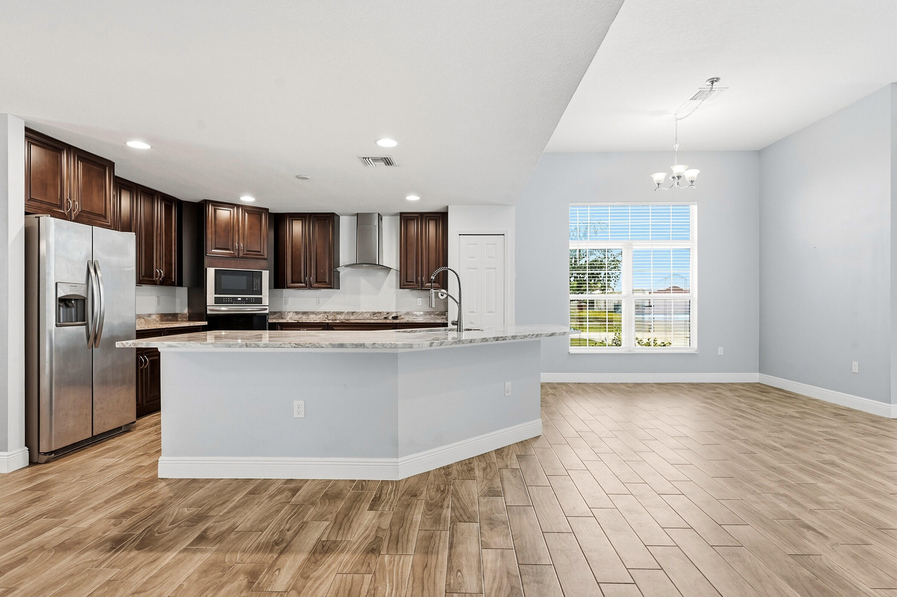 PORT ST LUCIE SECTION 33 - Residential Lease