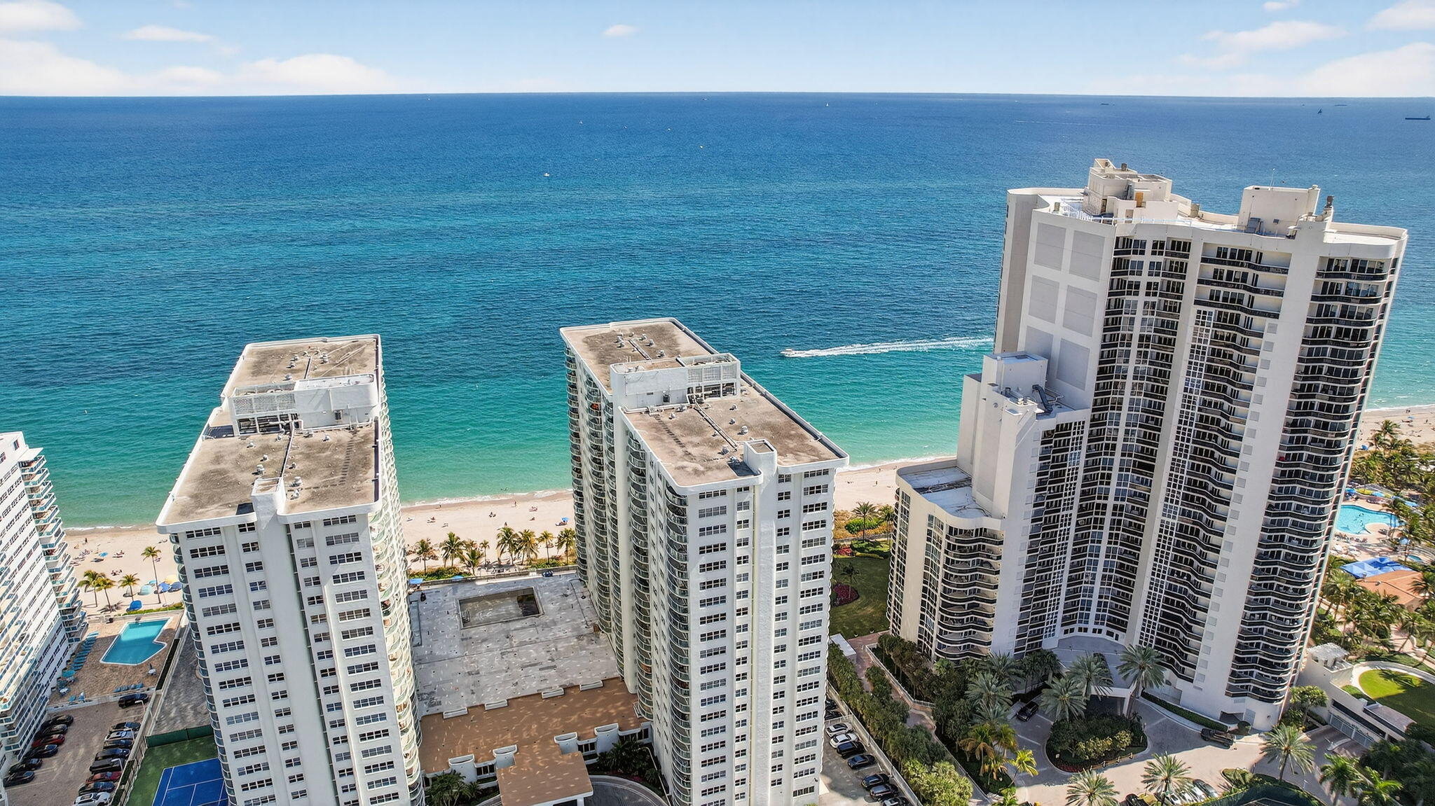 SOUTHPOINT CONDO - Residential