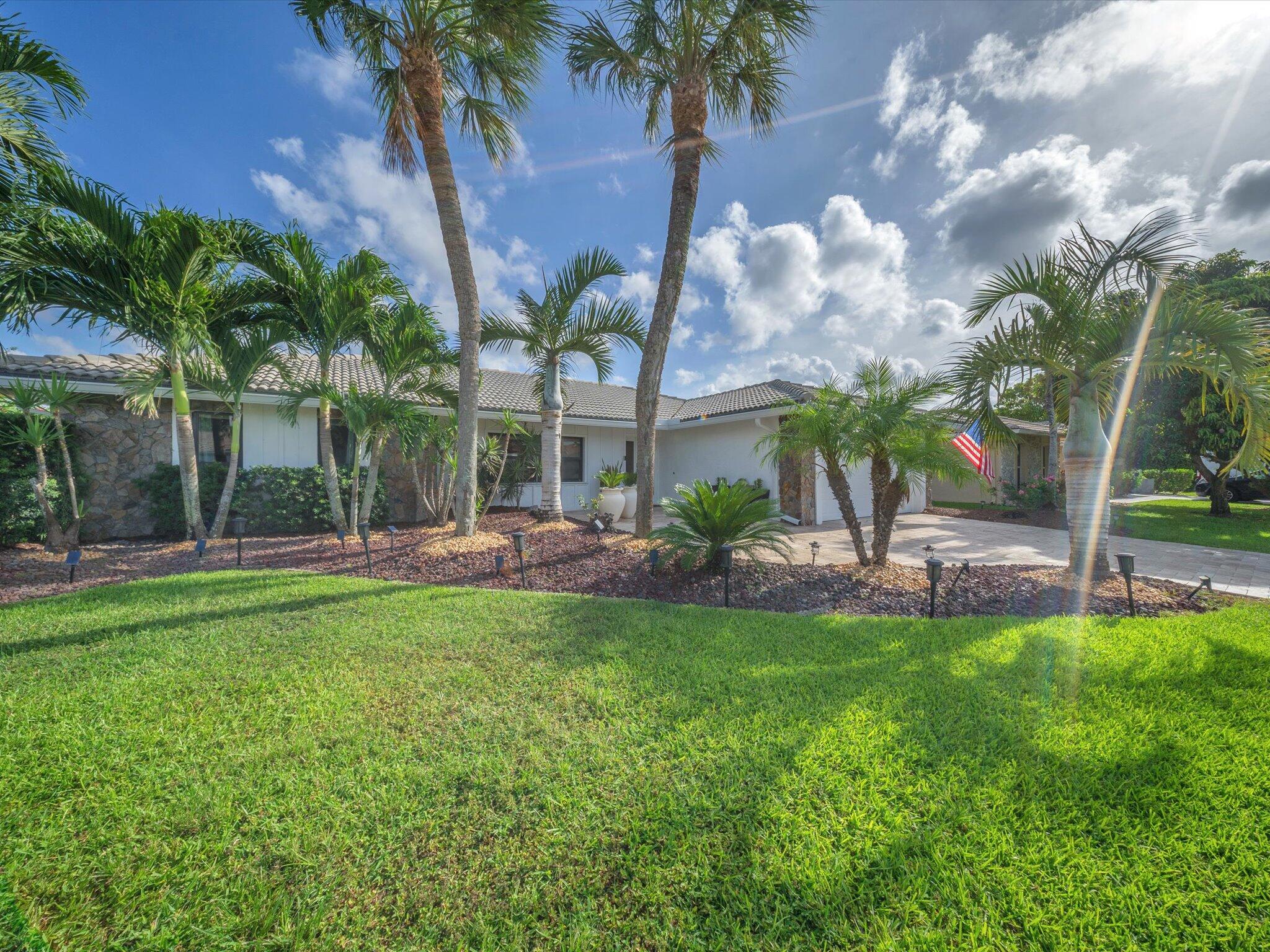 BOCA GREENS 1 - Residential