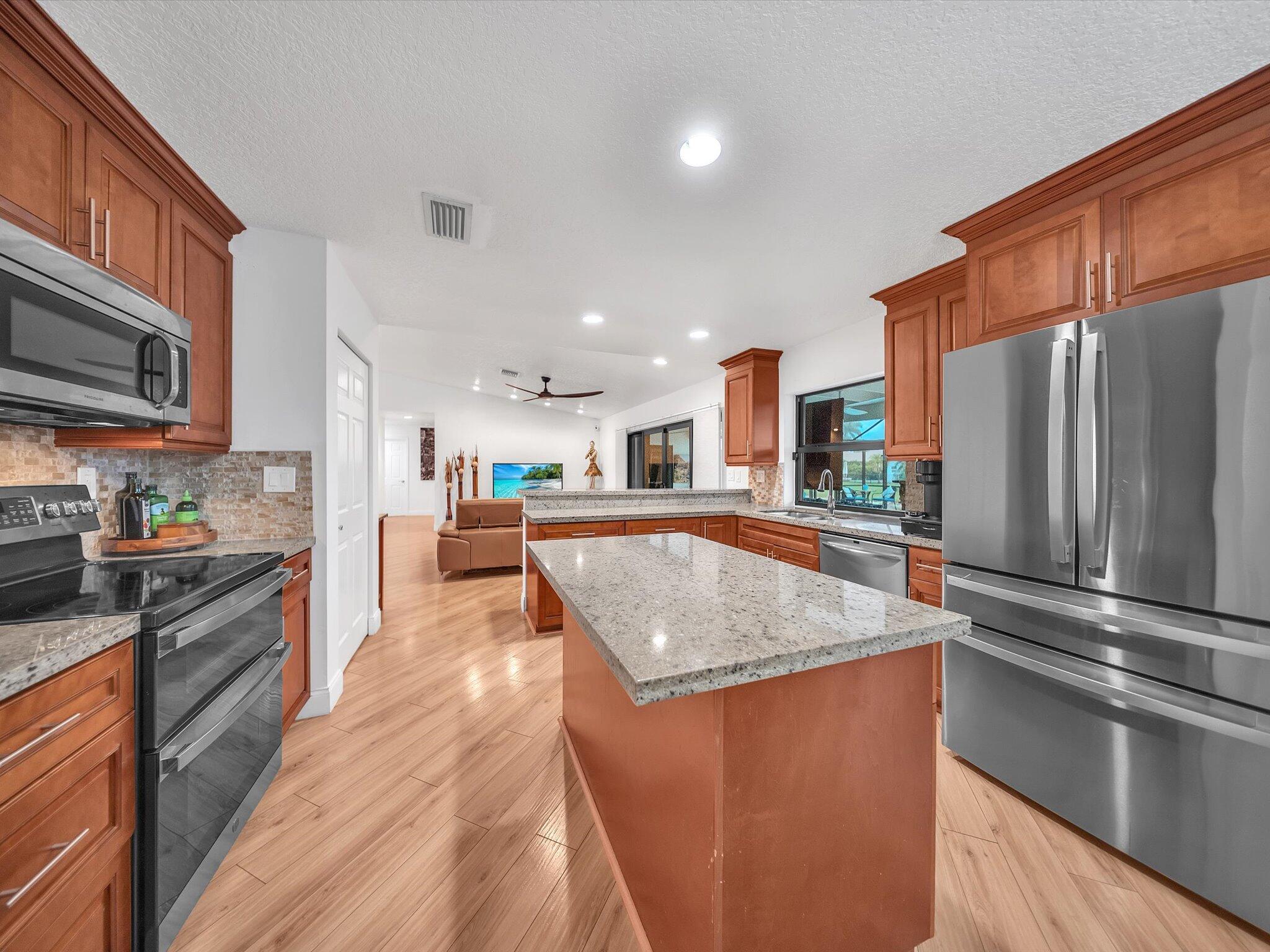 BOCA GREENS 1 - Residential