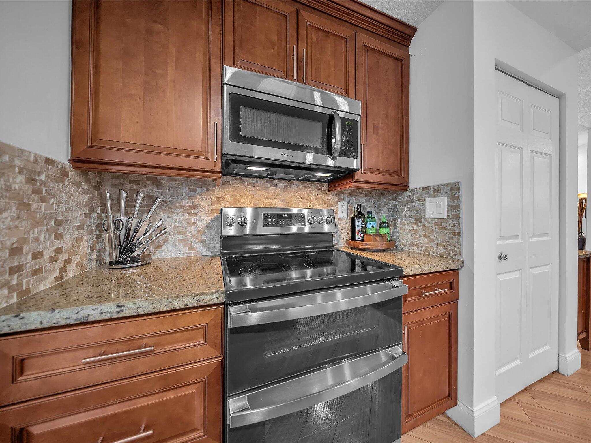 BOCA GREENS 1 - Residential