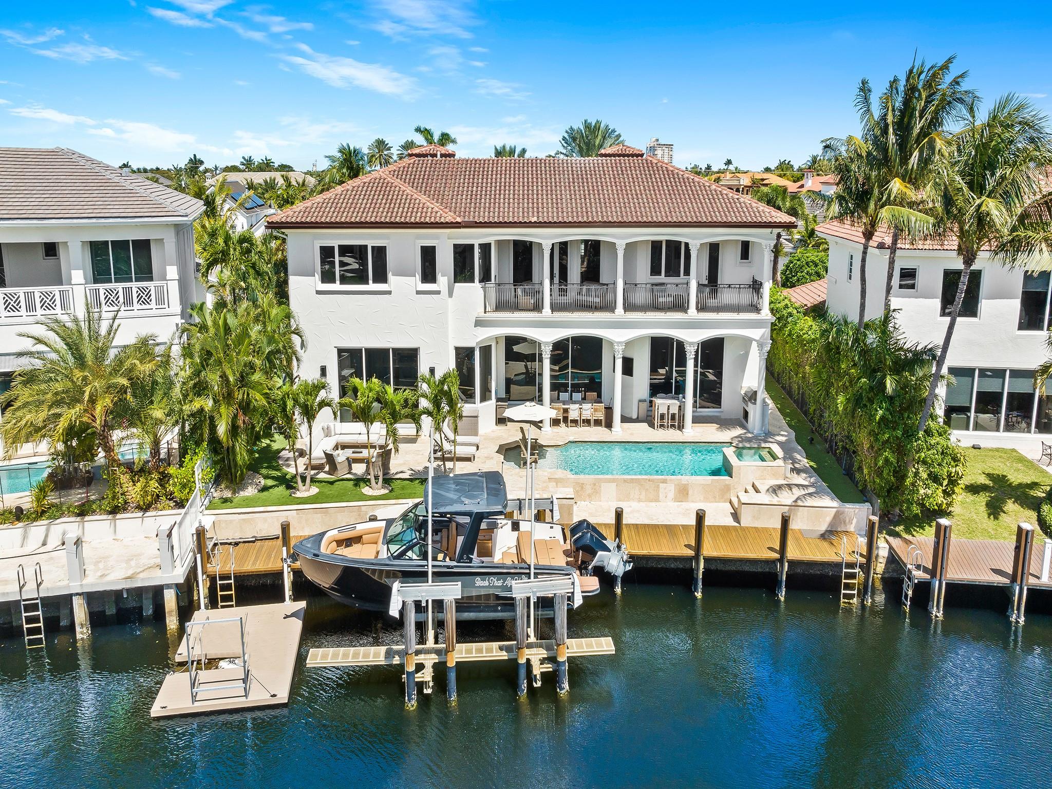 LIGHTHOUSE POINT 5TH SEC 39-25 - Residential