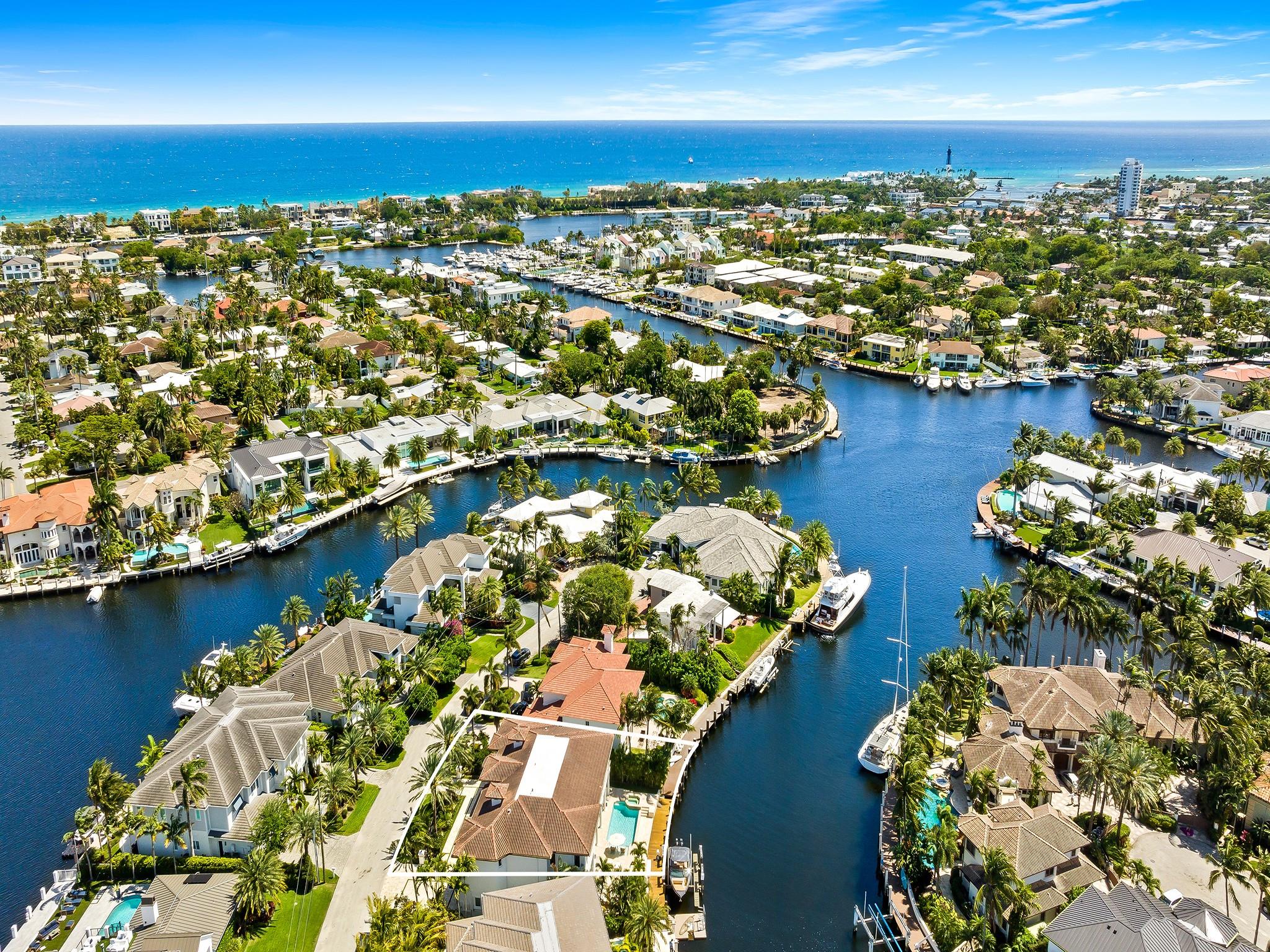 LIGHTHOUSE POINT 5TH SEC 39-25 - Residential