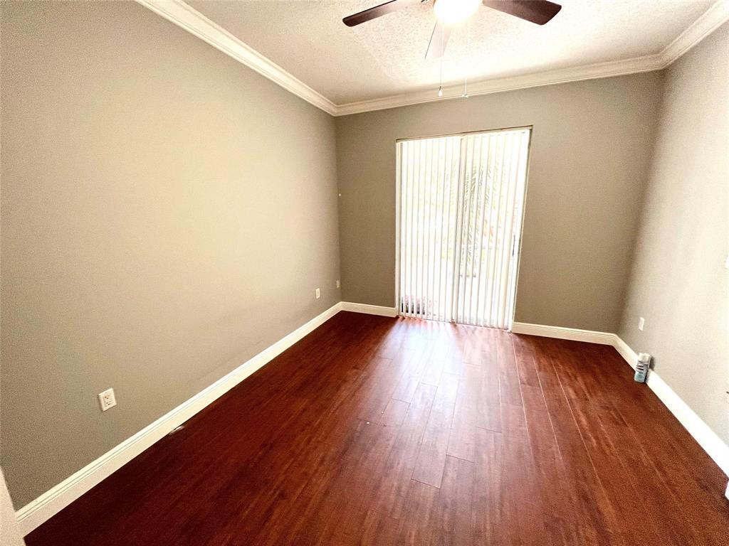UNIVERSITY PARC RESIDENCES CONDO - Residential