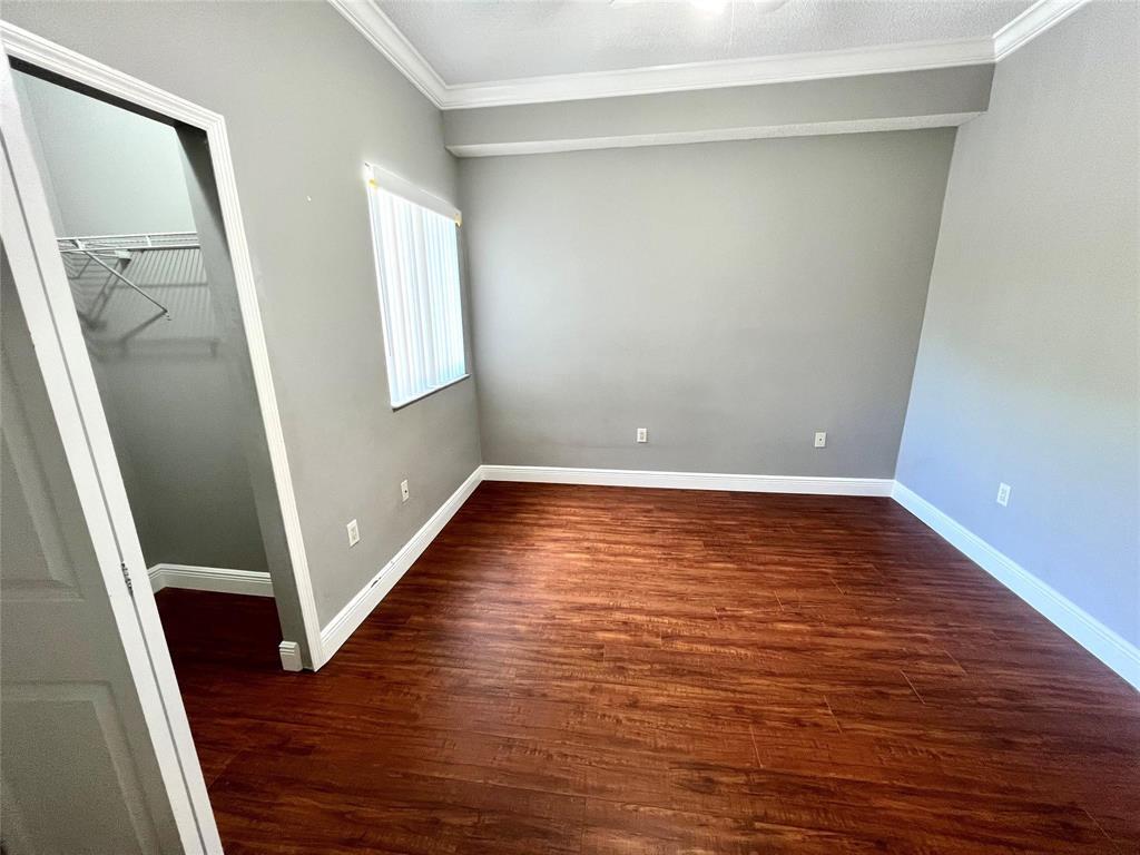 UNIVERSITY PARC RESIDENCES CONDO - Residential
