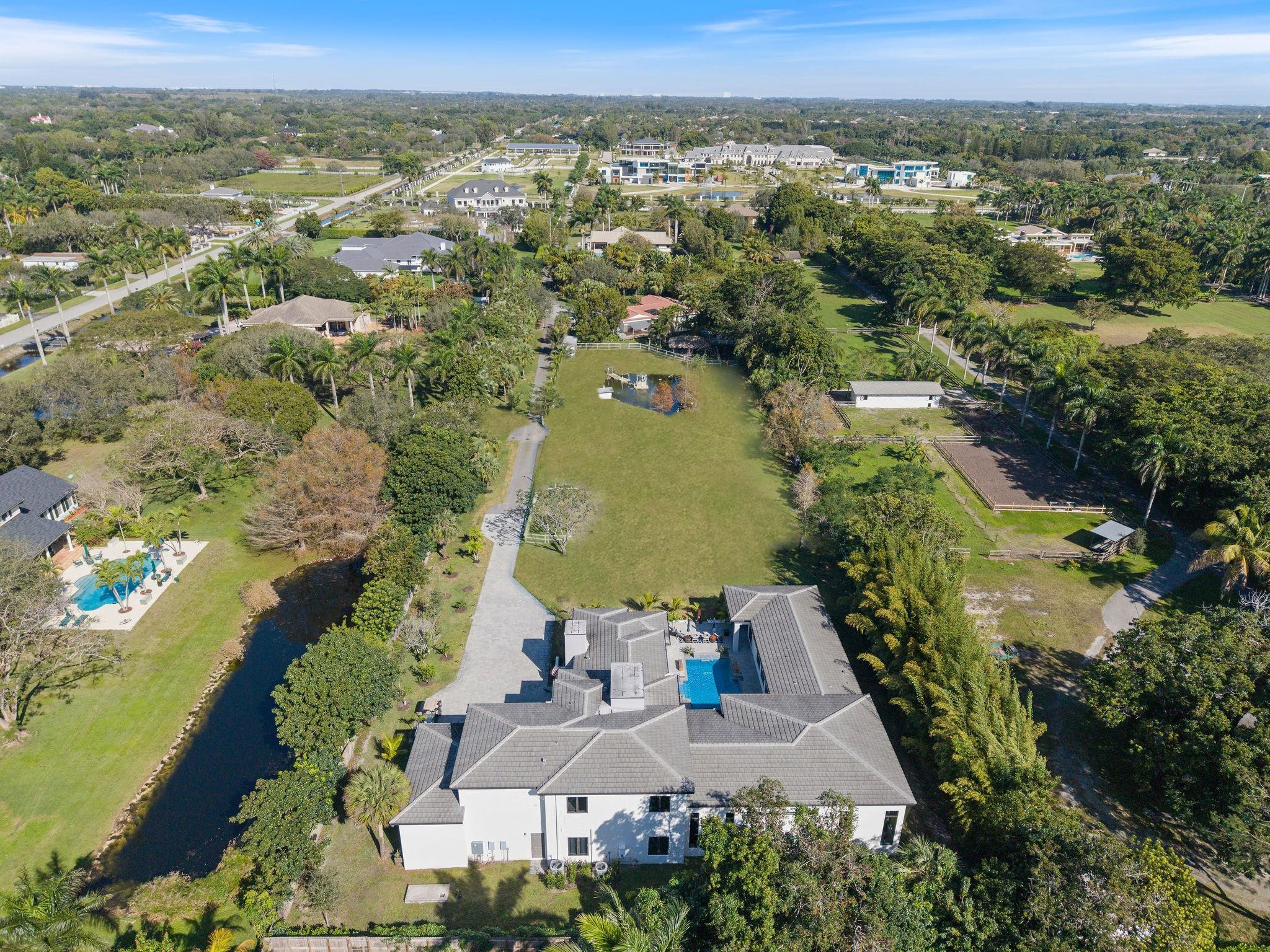 SUNSHINE RANCHES - Residential