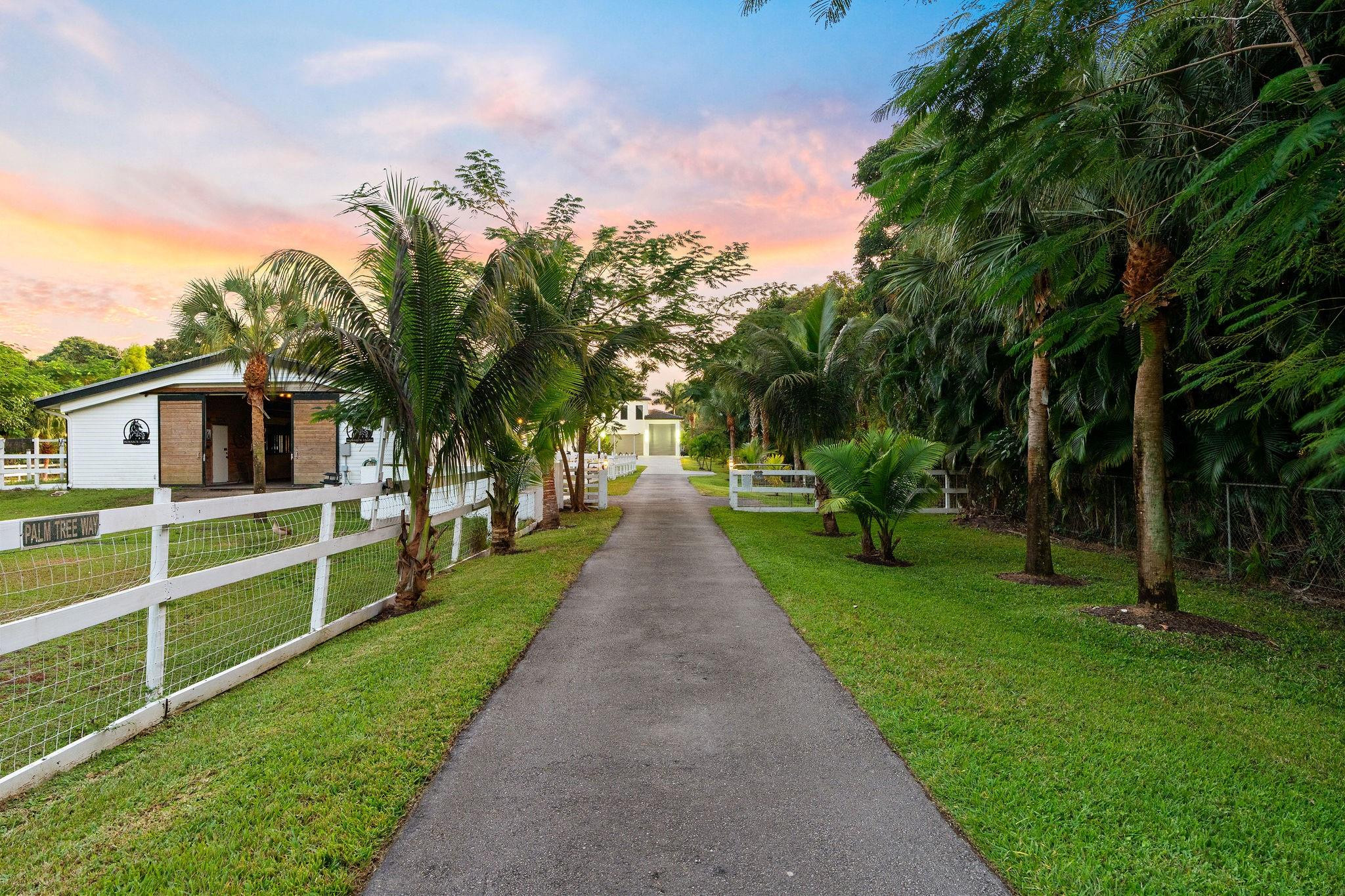 SUNSHINE RANCHES - Residential