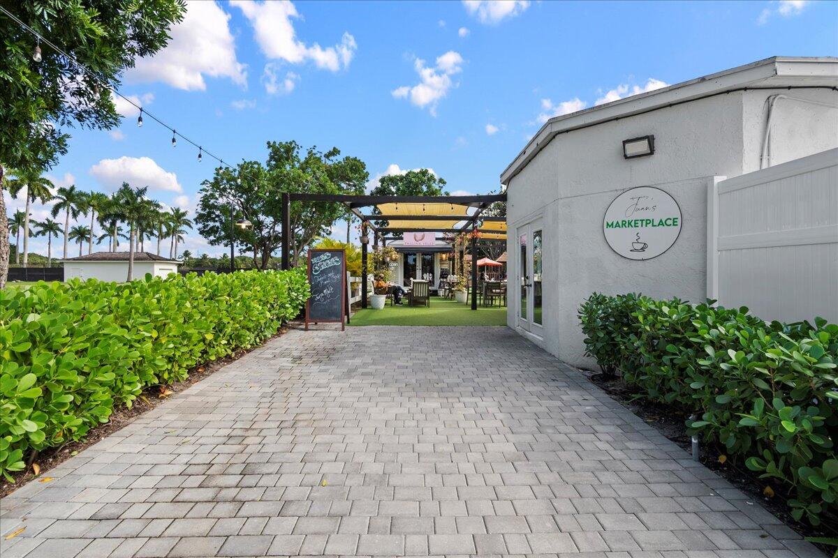 TENNIS LODGES 1 CONDO - Residential Lease