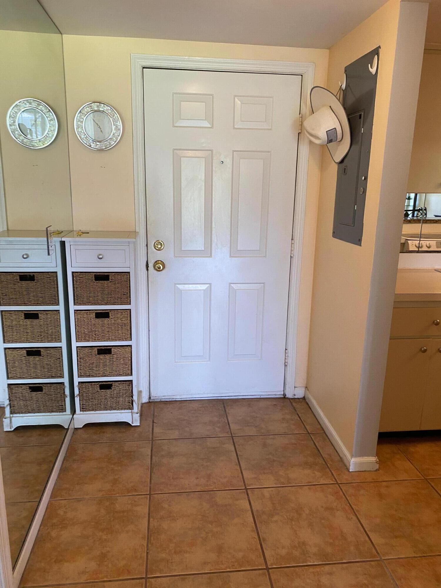 TENNIS LODGES 1 CONDO - Residential Lease