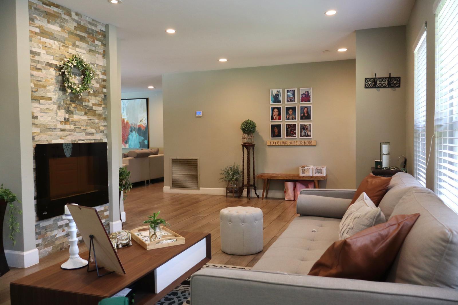 MAPLEWOOD - Residential
