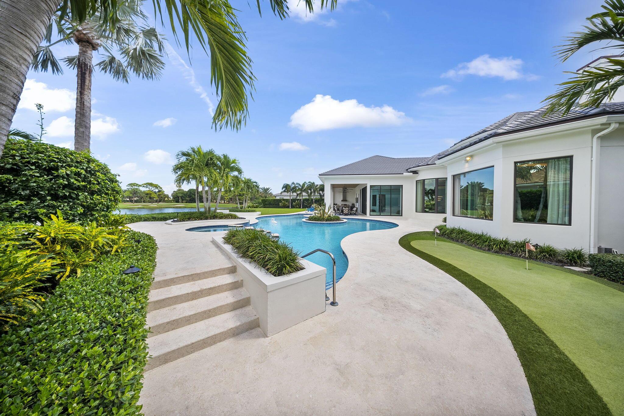 LOXAHATCHEE CLUB - Residential