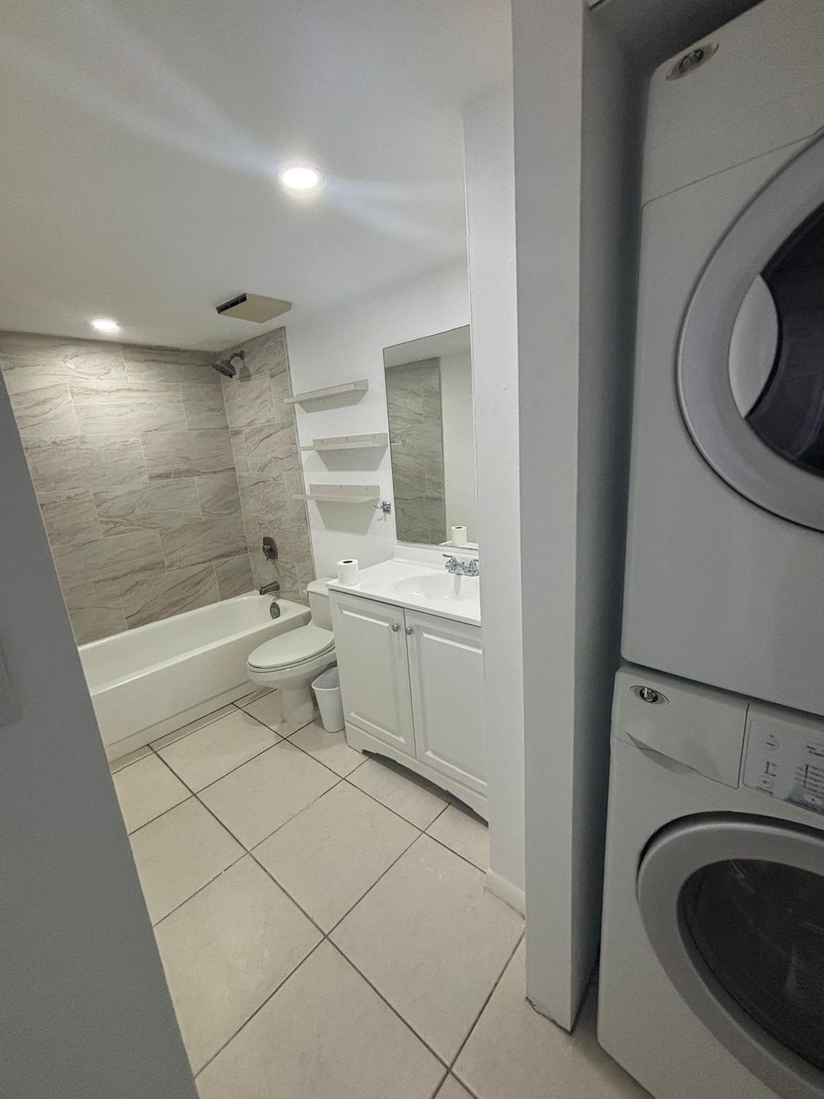 PEPPERMILL KENDALE LKS W CONDO - Residential Lease