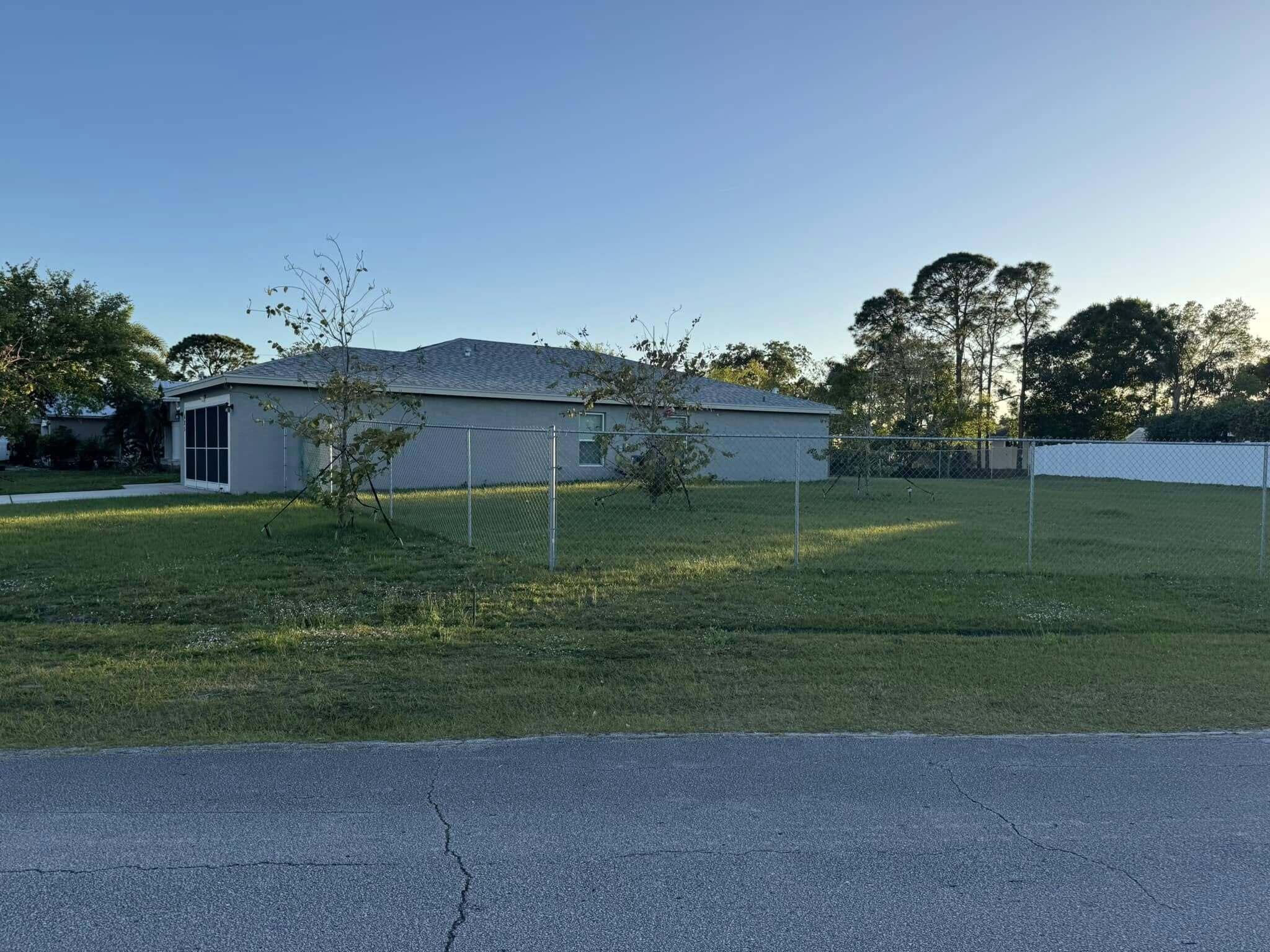 PORT ST LUCIE SECTION 25 - Residential
