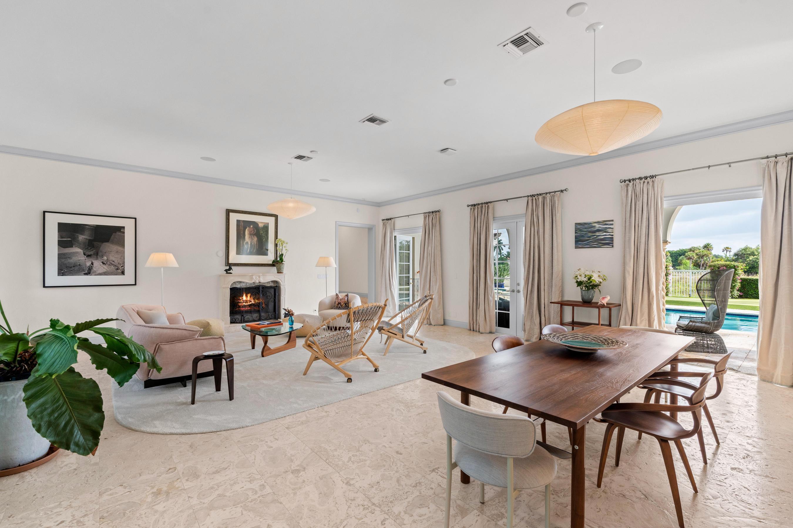 KENSINGTON REPL OF PALM BEACH POLO & COUNTRY CLUB - Residential
