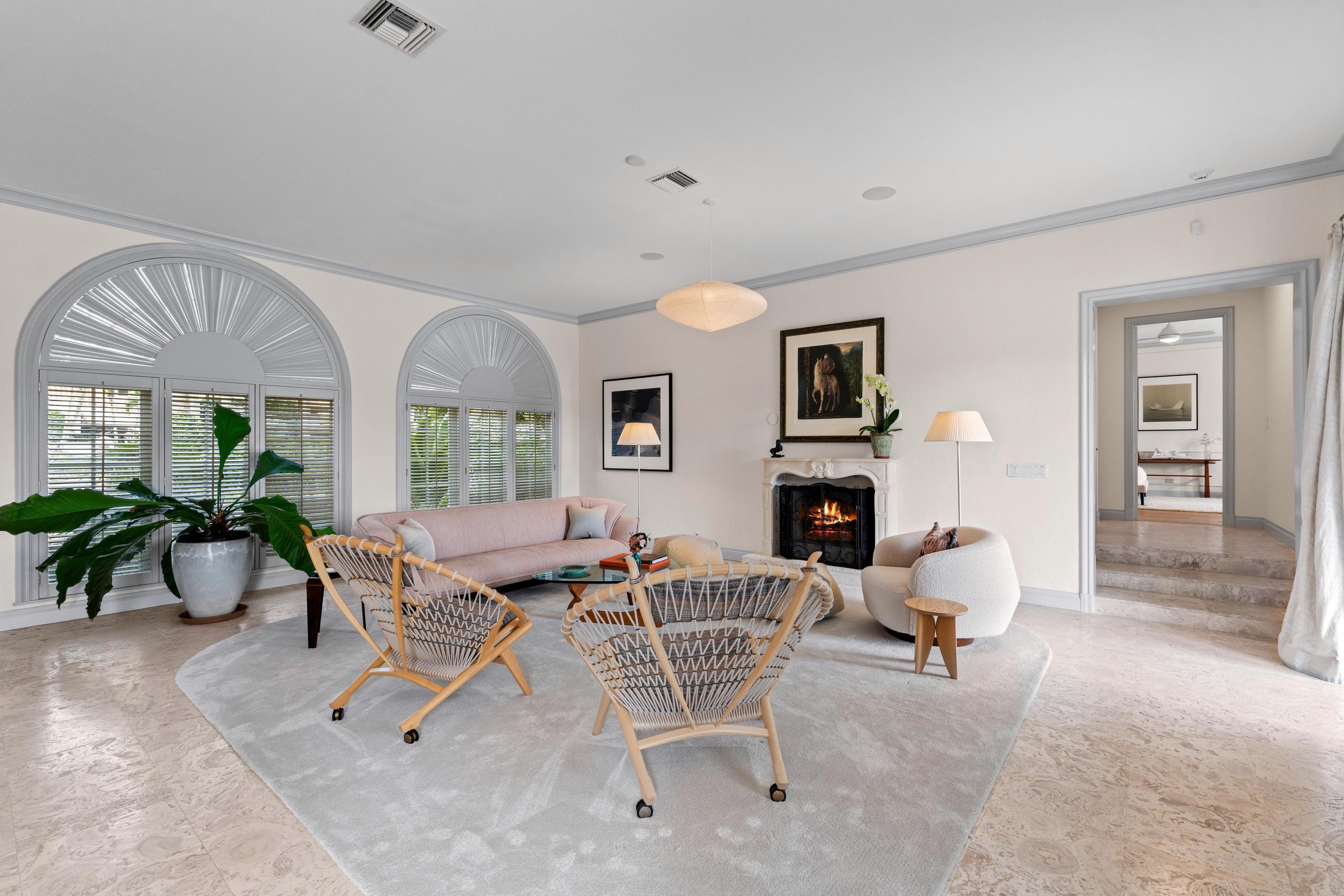KENSINGTON REPL OF PALM BEACH POLO & COUNTRY CLUB - Residential
