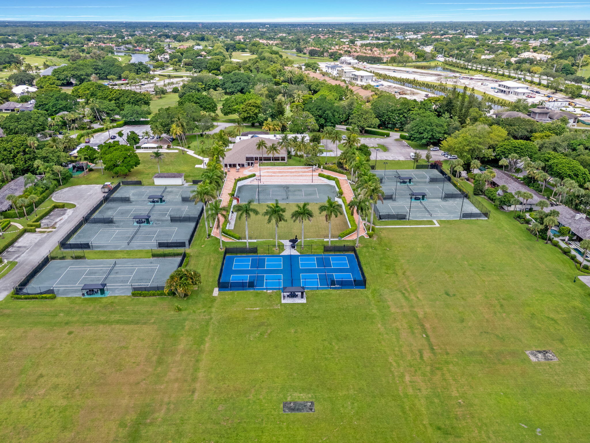 KENSINGTON REPL OF PALM BEACH POLO & COUNTRY CLUB - Residential