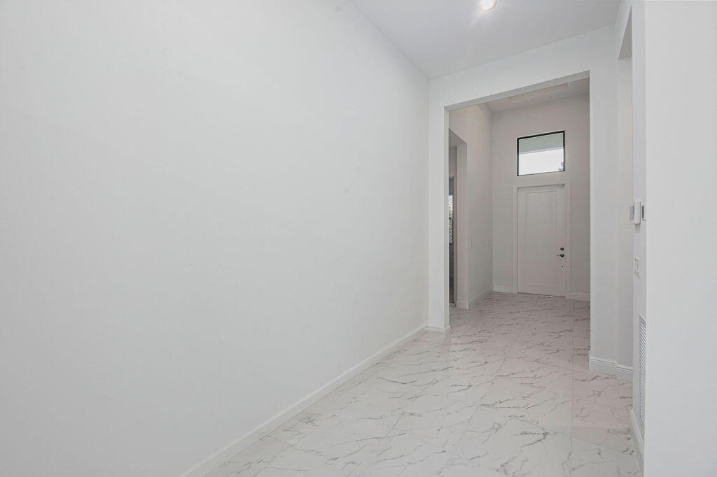 VERANO SOUTH PUD 1 - POD E - PLAT NO. 2 - Residential Lease