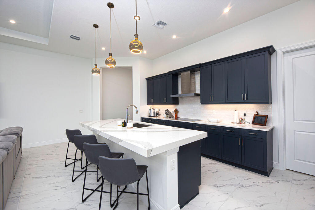 VERANO SOUTH PUD 1 - POD E - PLAT NO. 2 - Residential Lease