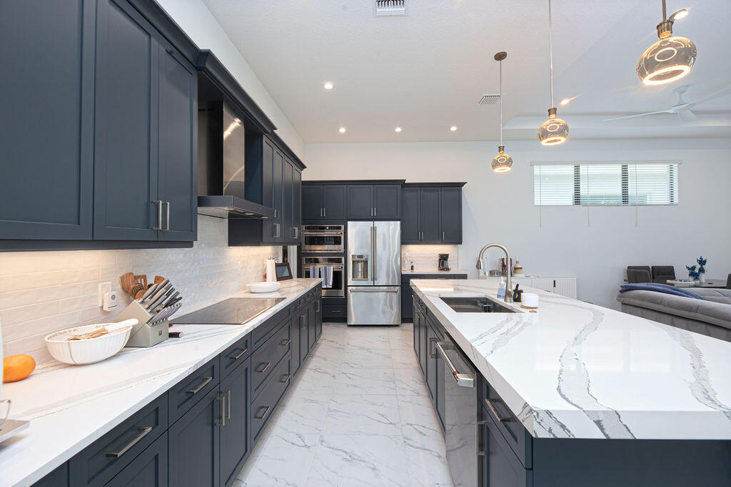 VERANO SOUTH PUD 1 - POD E - PLAT NO. 2 - Residential Lease