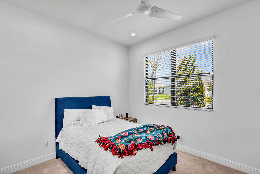 VERANO SOUTH PUD 1 - POD E - PLAT NO. 2 - Residential Lease