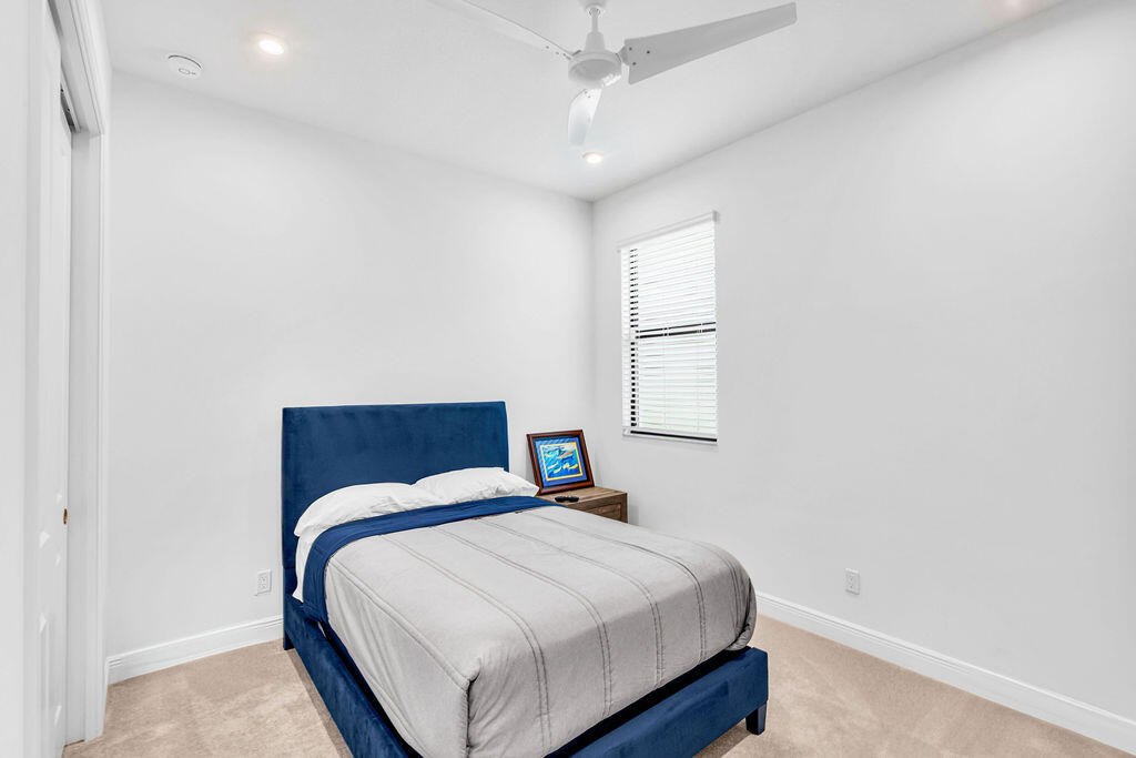VERANO SOUTH PUD 1 - POD E - PLAT NO. 2 - Residential Lease
