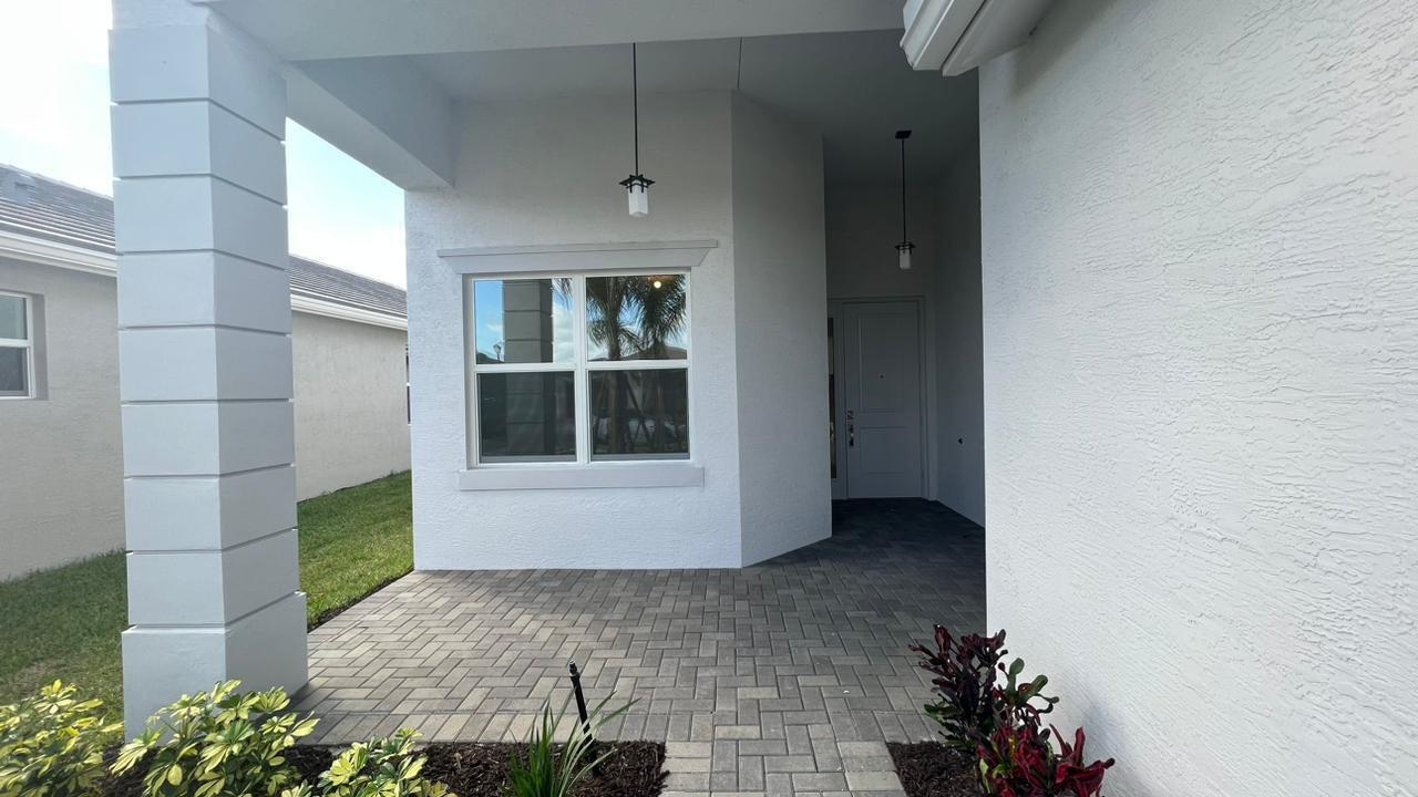 Valencia Grove - Residential Lease