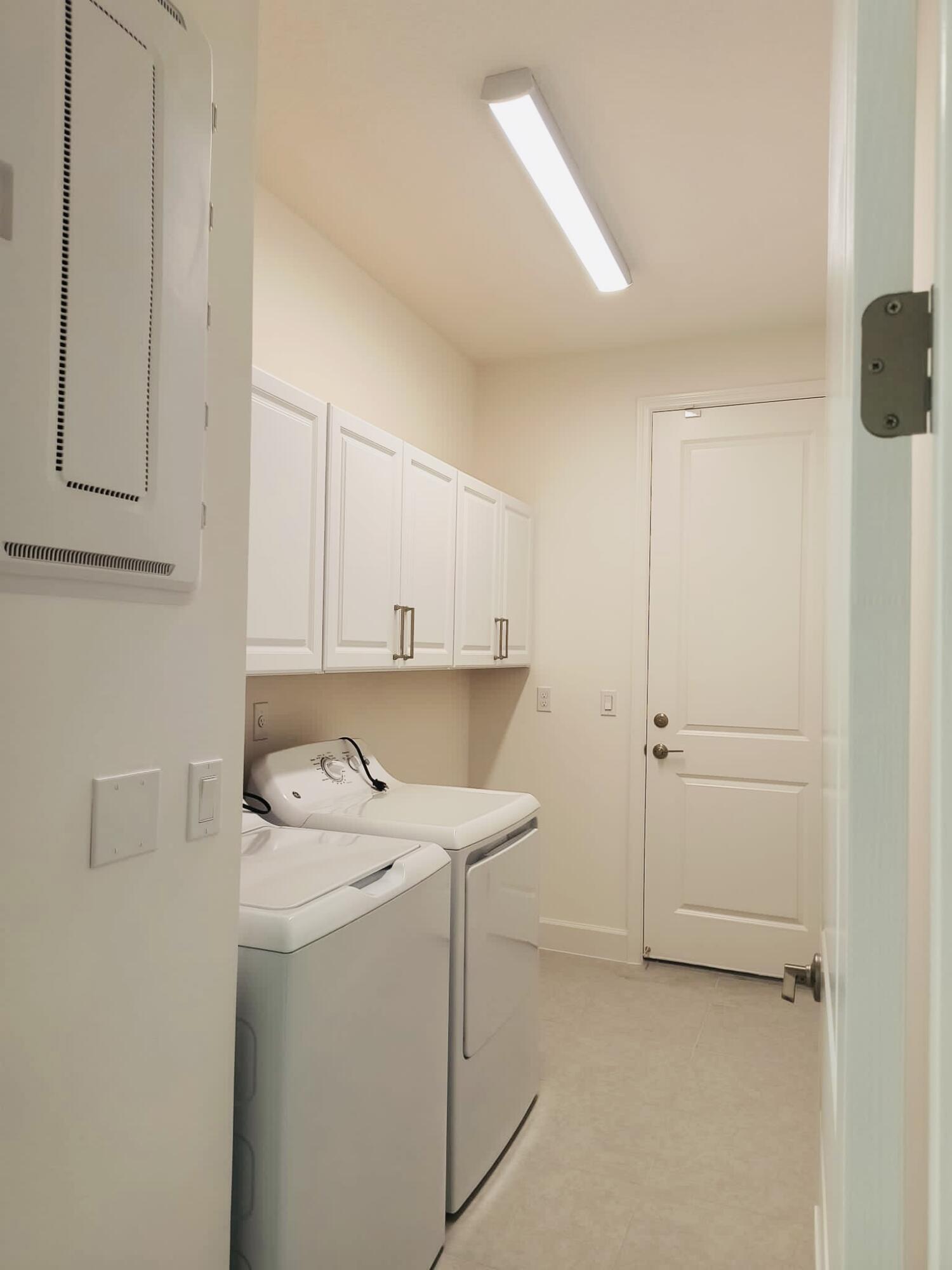 Valencia Grove - Residential Lease