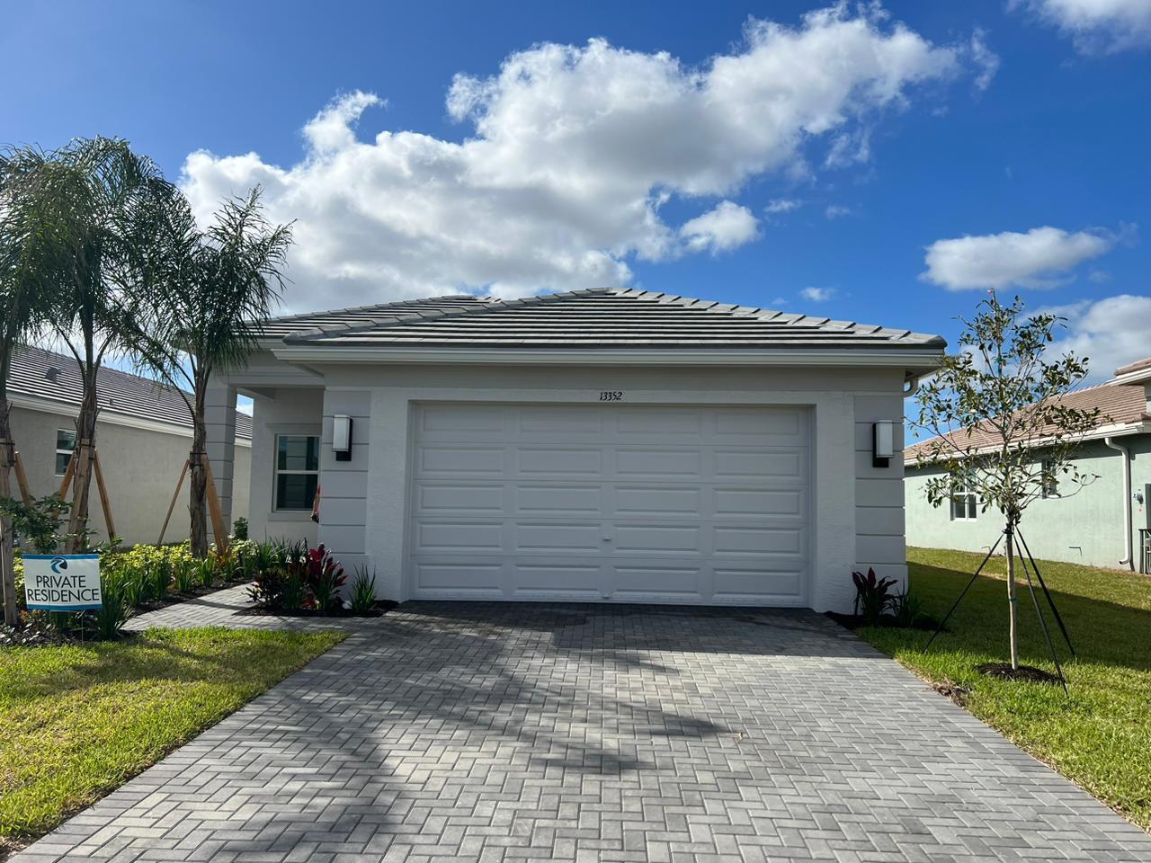 Valencia Grove - Residential Lease