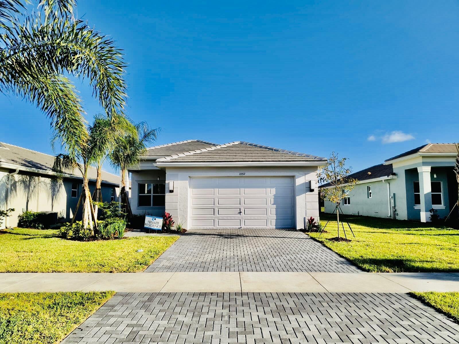 Valencia Grove - Residential Lease