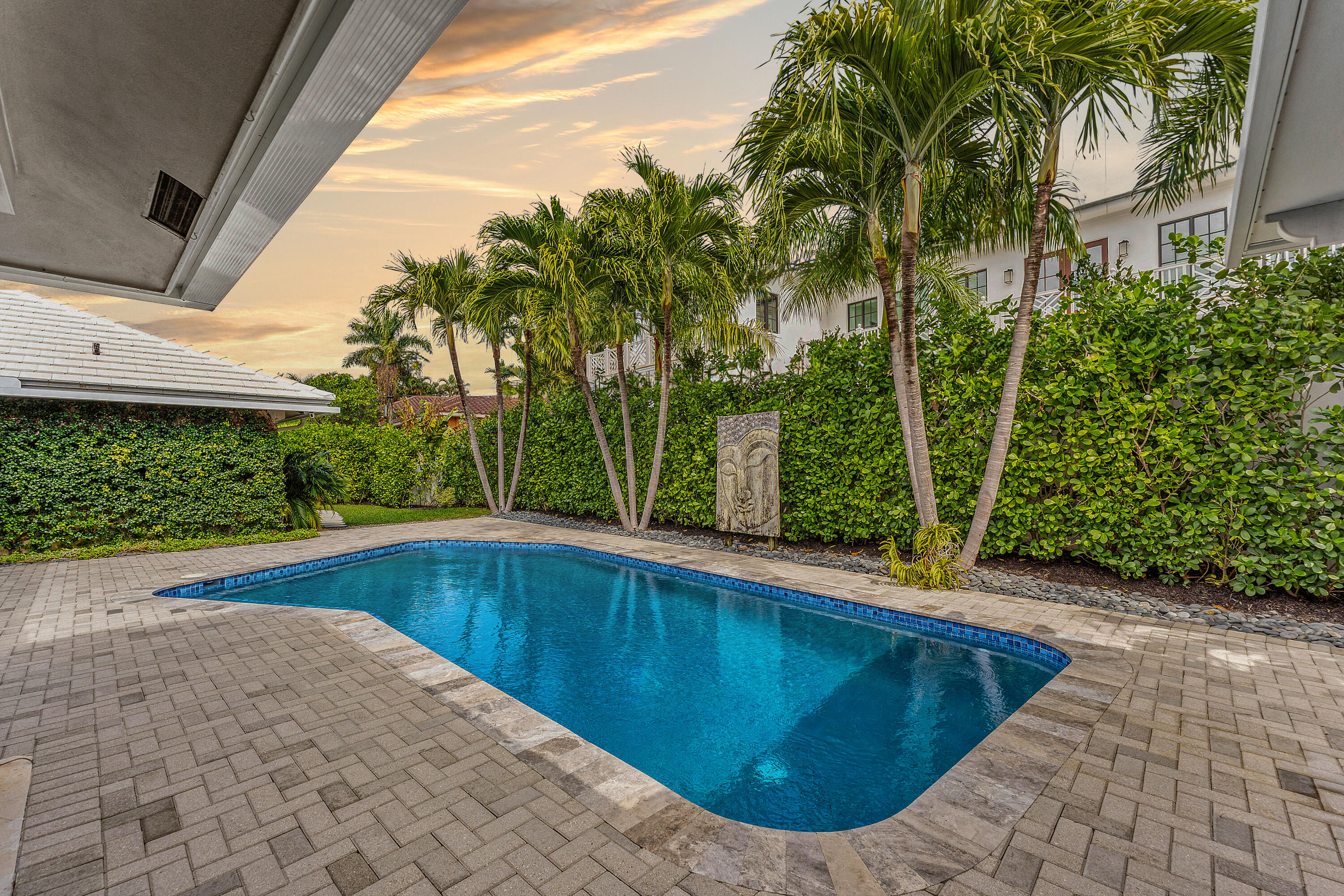 SEAGATE EXT IN - Residential