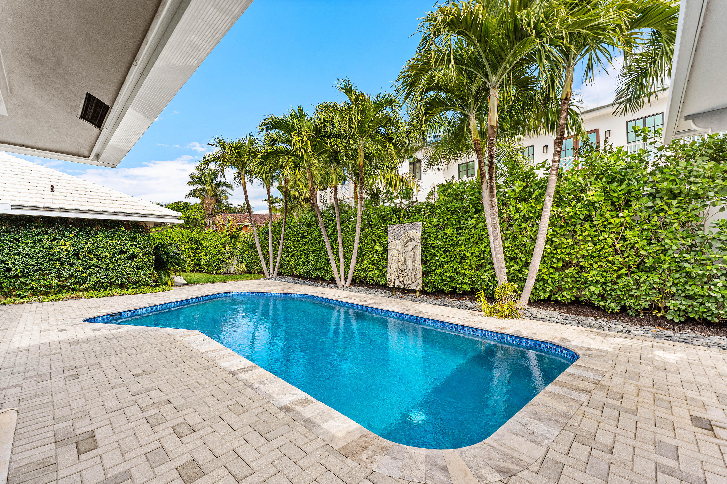 SEAGATE EXT IN - Residential