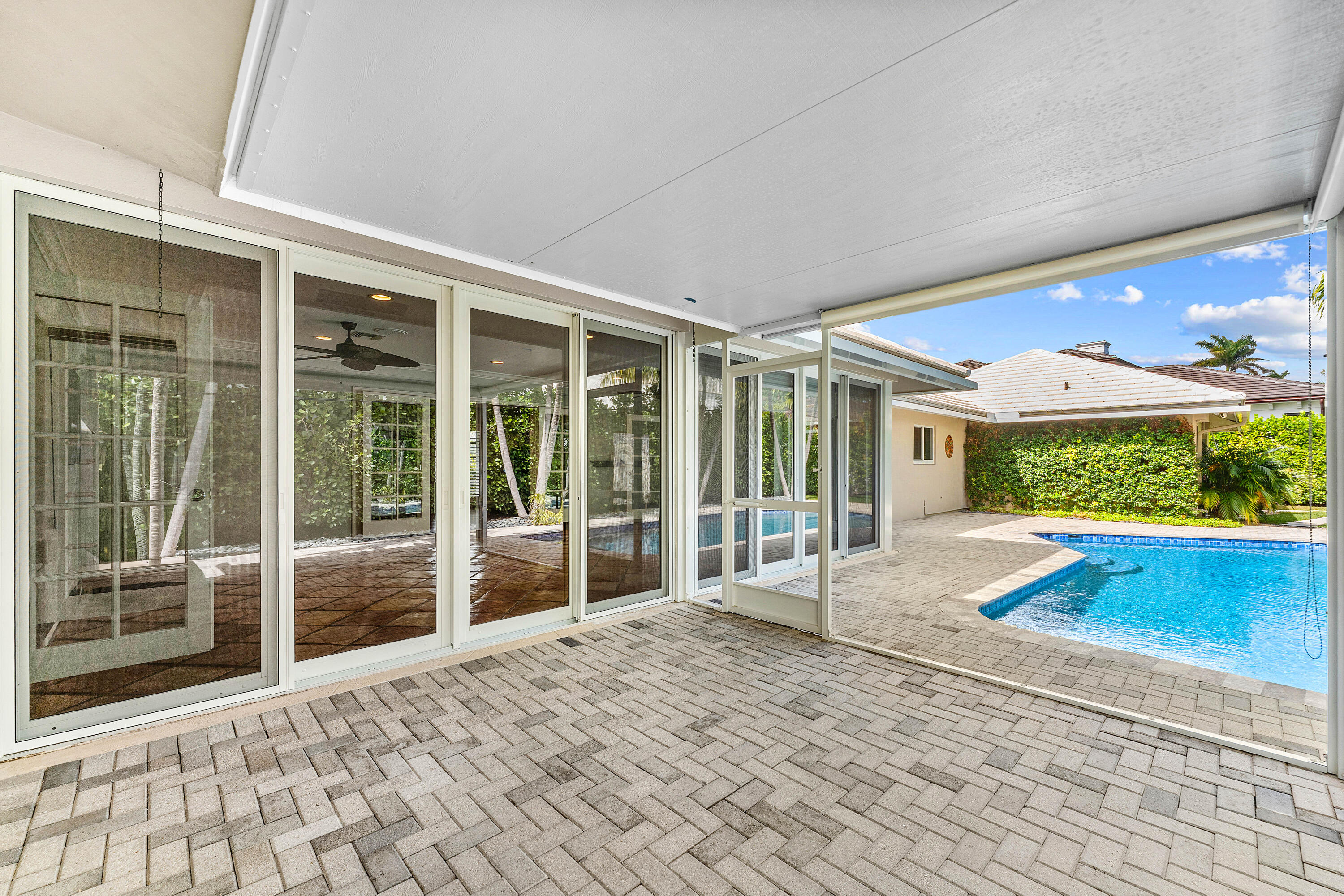 SEAGATE EXT IN - Residential