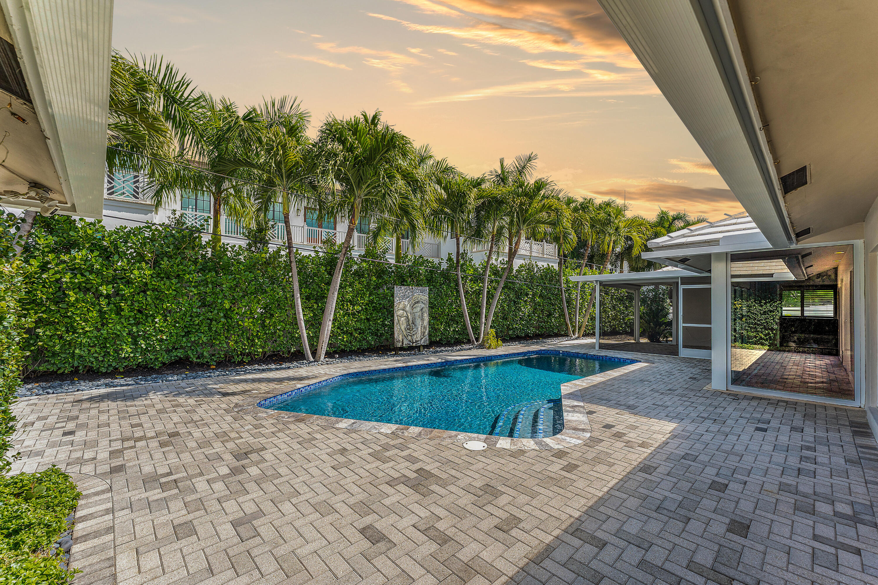 SEAGATE EXT IN - Residential