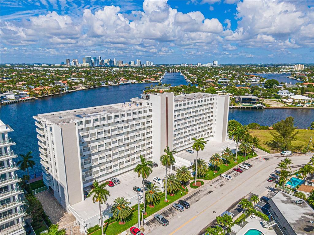BAYSHORE TOWERS - Residential