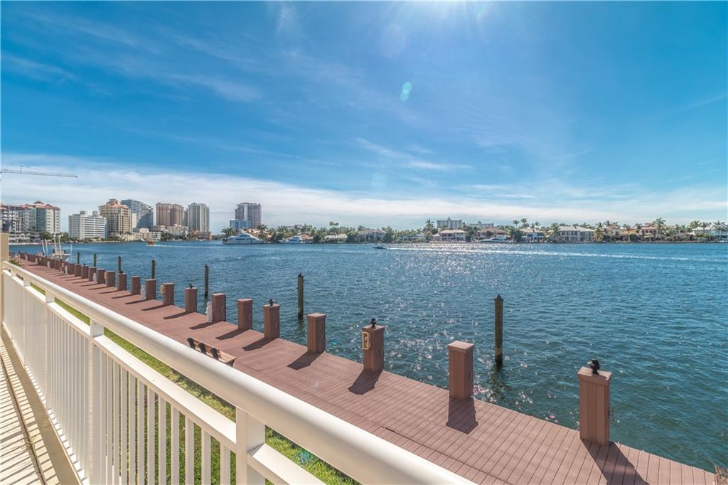 BAYSHORE TOWERS - Residential