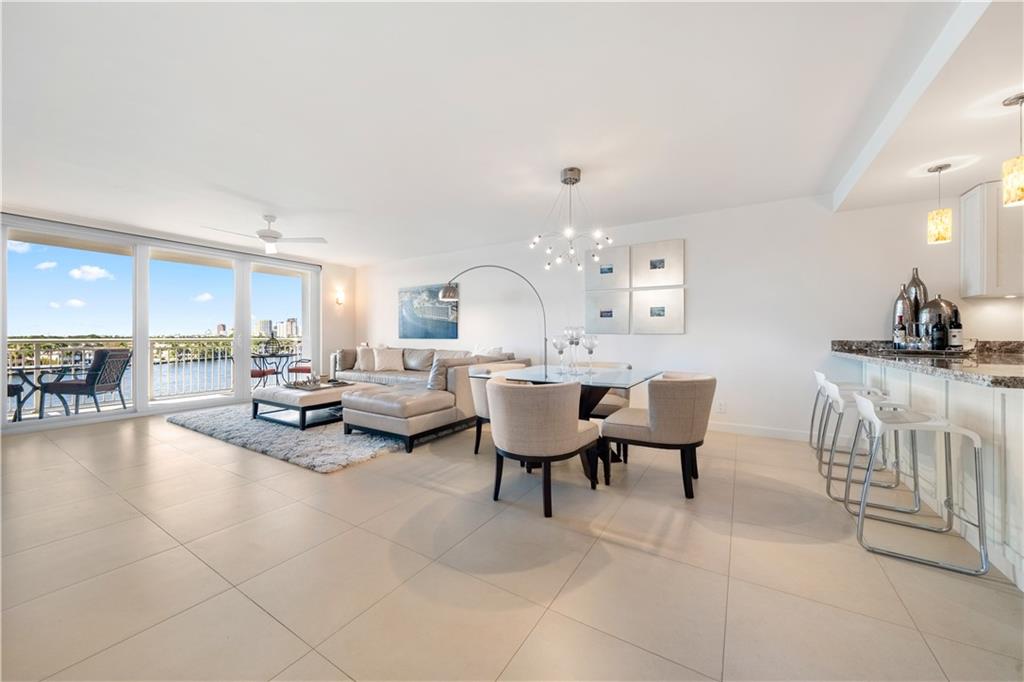 BAYSHORE TOWERS - Residential