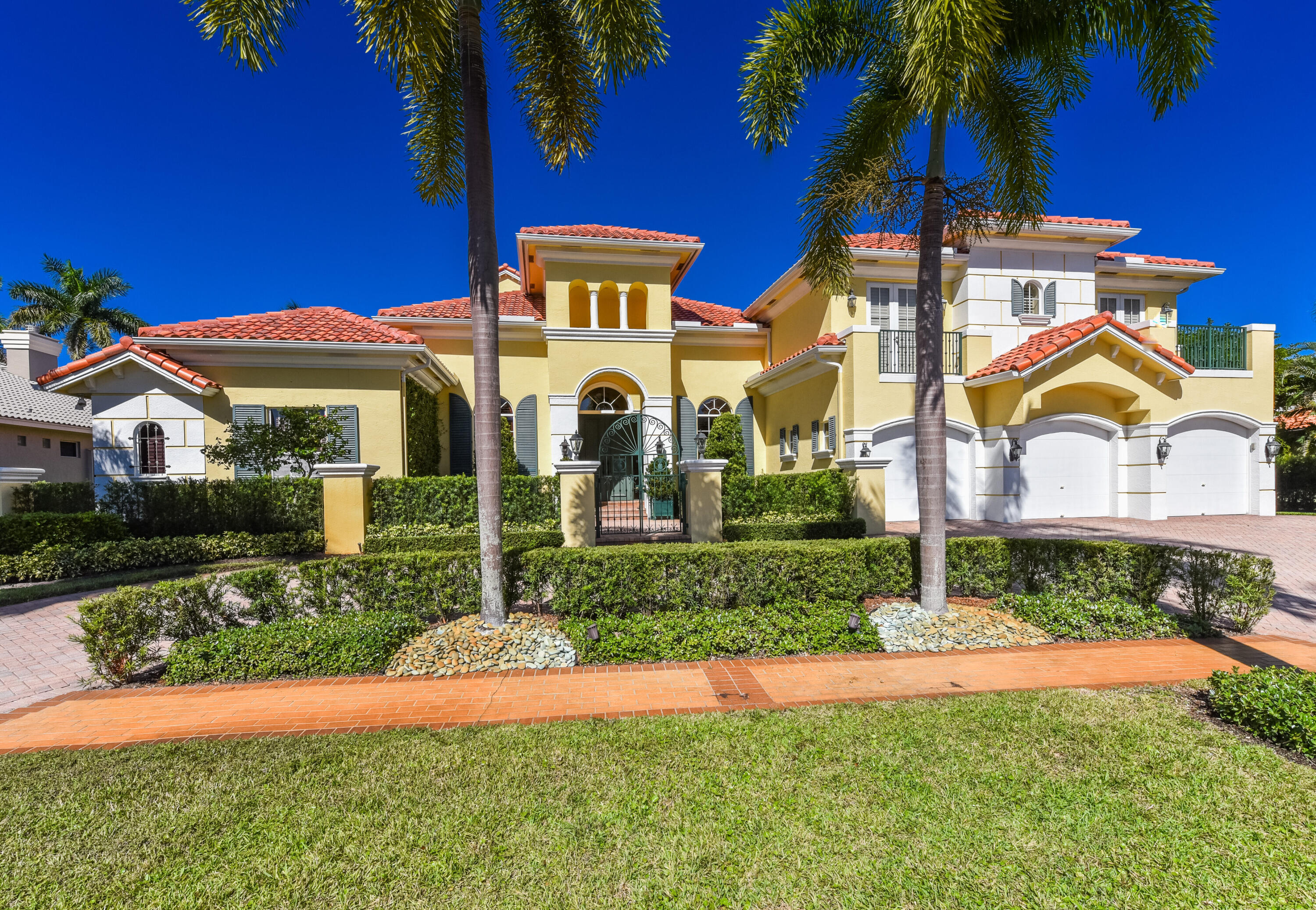 ST ANDREWS COUNTRY CLUB - Residential