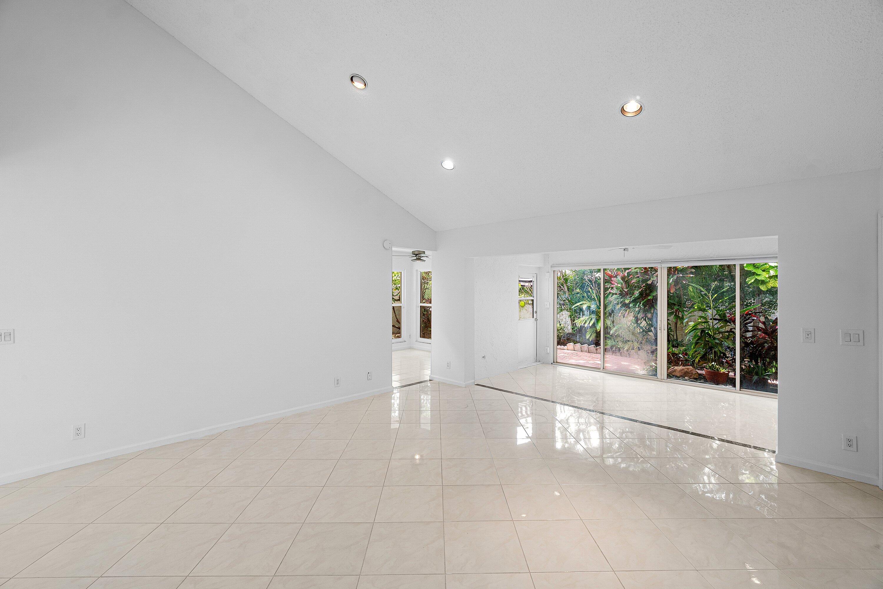 VILLAS OF GREEN GLEN III - Residential