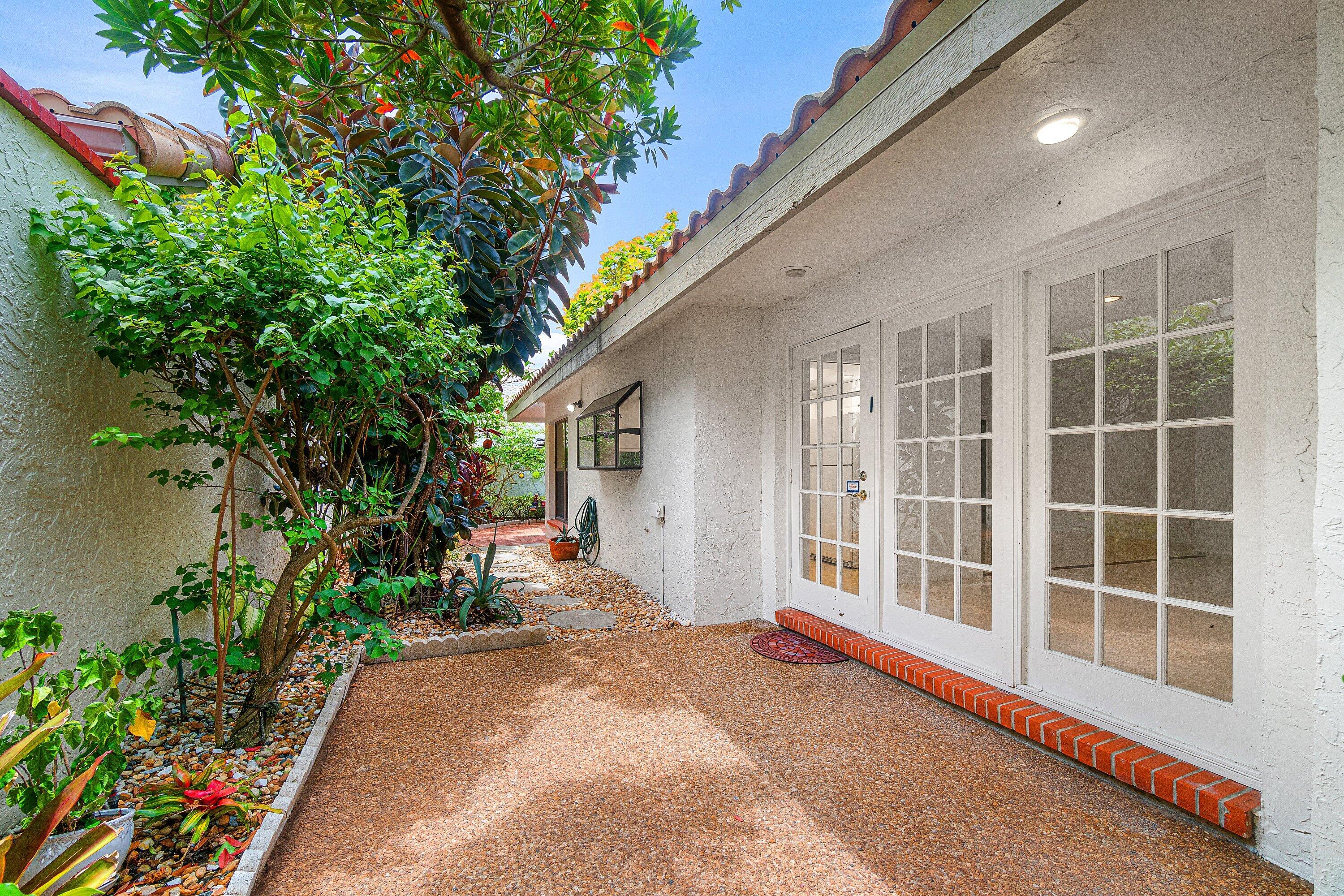 VILLAS OF GREEN GLEN III - Residential
